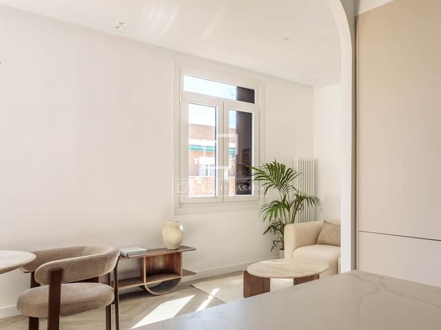 2 soveværelse Lejlighed til salg i Rios Rosas, Madrid by - € 1.350.000 (Ref: 9782406)