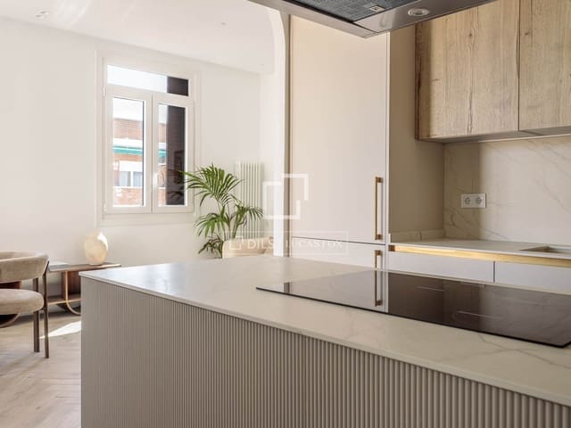 2 soveværelse Lejlighed til salg i Rios Rosas, Madrid by - € 1.350.000 (Ref: 9782406)