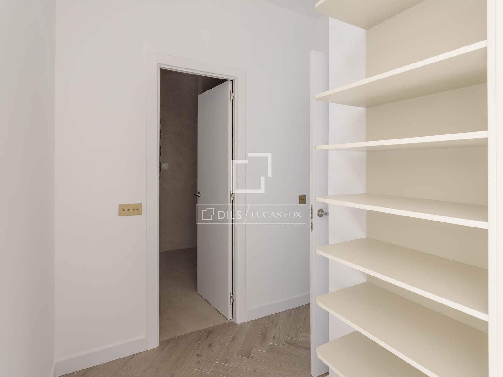 2 soveværelse Lejlighed til salg i Madrid by - € 1.350.000 (Ref: 9782406)