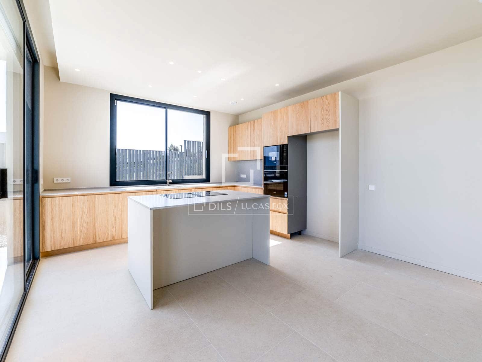 5 chambre Villa/Maison à vendre à Sitges avec piscine garage - 2 600 000 € (Ref: 9782408)