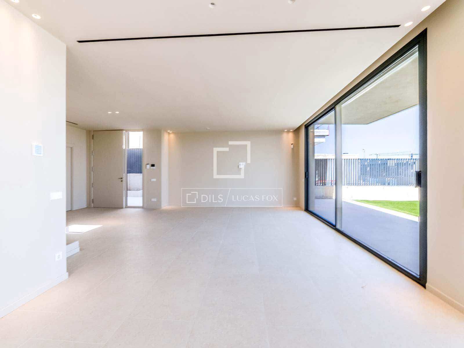 5 chambre Villa/Maison à vendre à Sitges avec piscine garage - 2 600 000 € (Ref: 9782408)