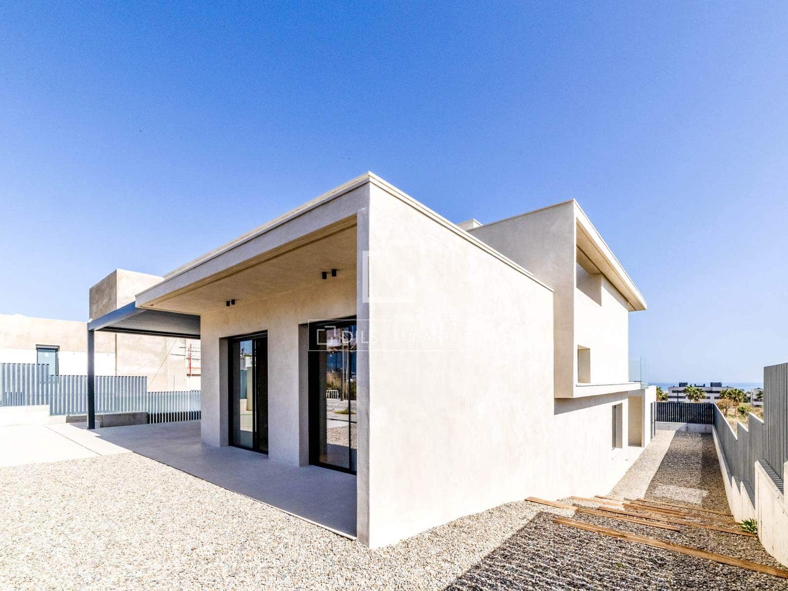 5 chambre Villa/Maison à vendre à Sitges avec piscine garage - 2 600 000 € (Ref: 9782408)