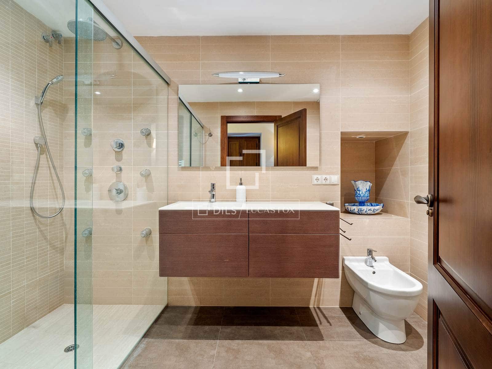 7 chambre Villa/Maison à vendre à El Catllar avec piscine garage - 750 000 € (Ref: 9782409)