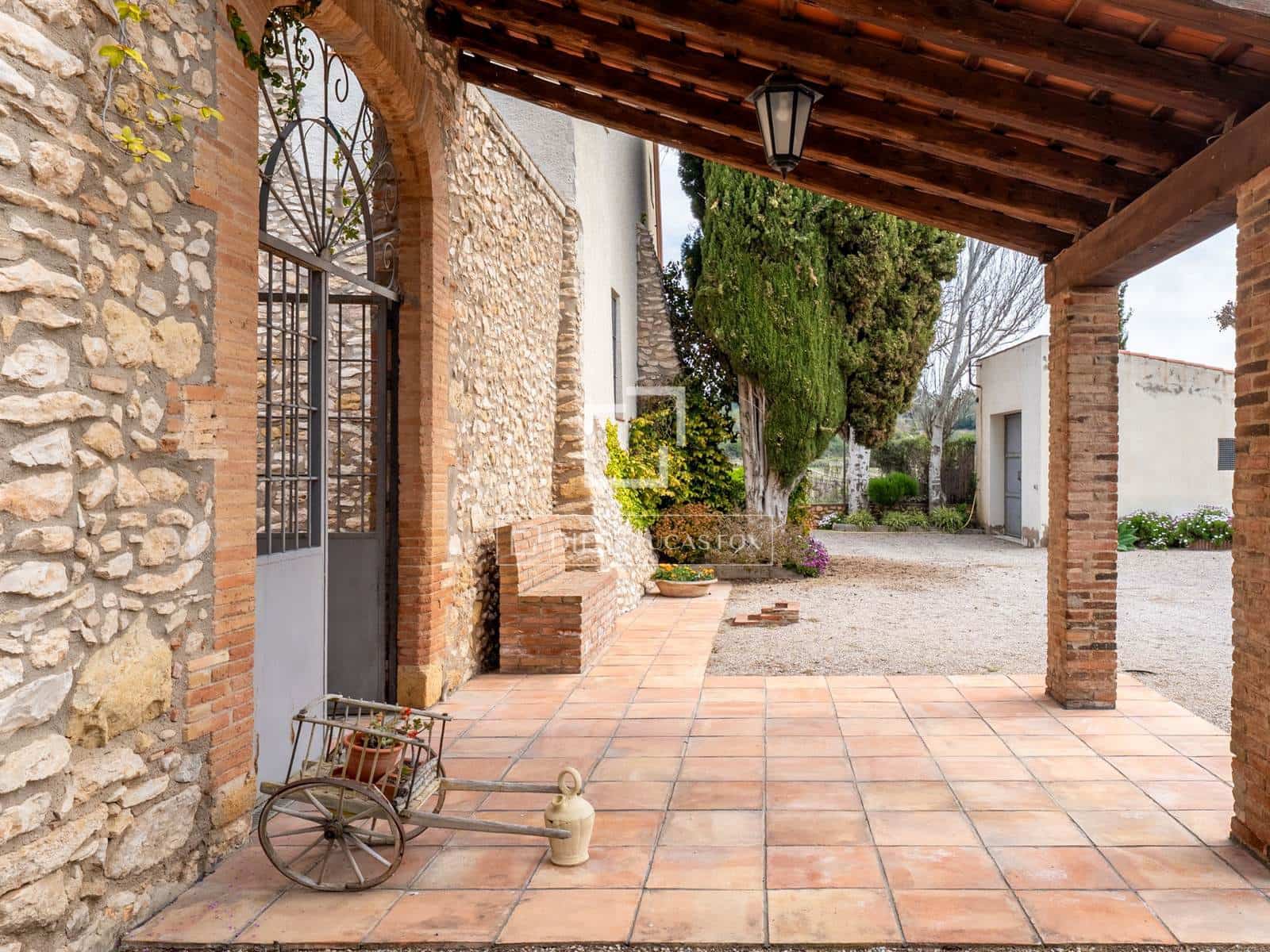 7 chambre Villa/Maison à vendre à El Catllar avec piscine garage - 750 000 € (Ref: 9782409)