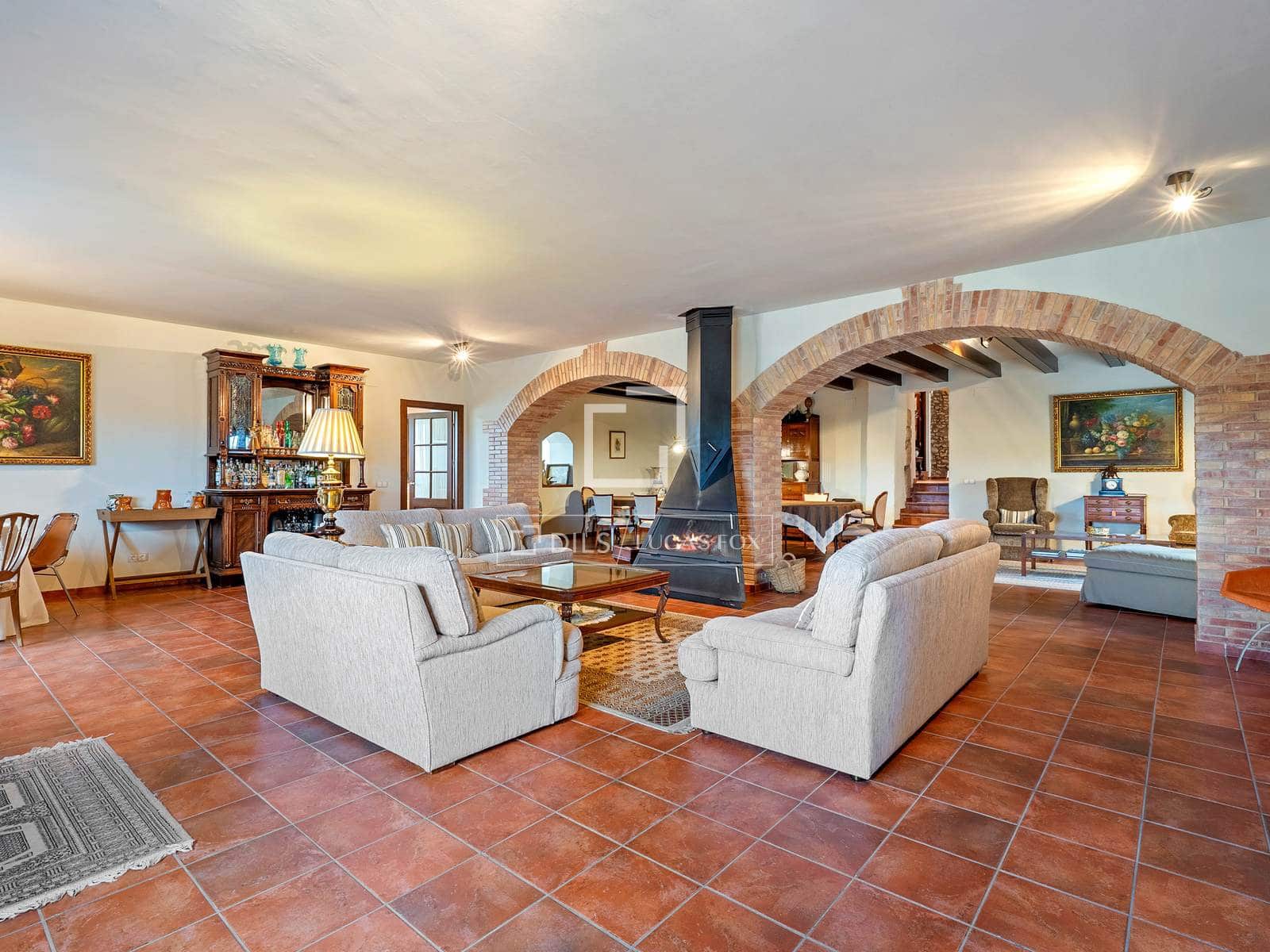 7 chambre Villa/Maison à vendre à El Catllar avec piscine garage - 750 000 € (Ref: 9782409)