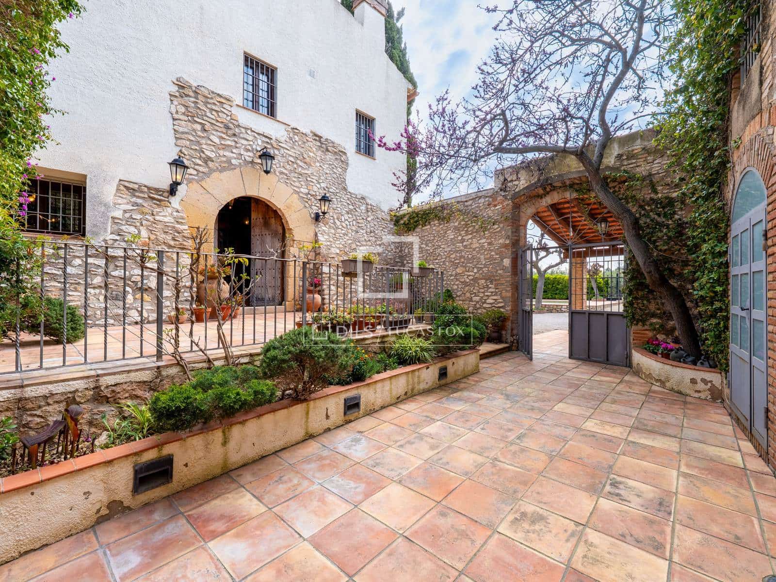 7 chambre Villa/Maison à vendre à El Catllar avec piscine garage - 750 000 € (Ref: 9782409)