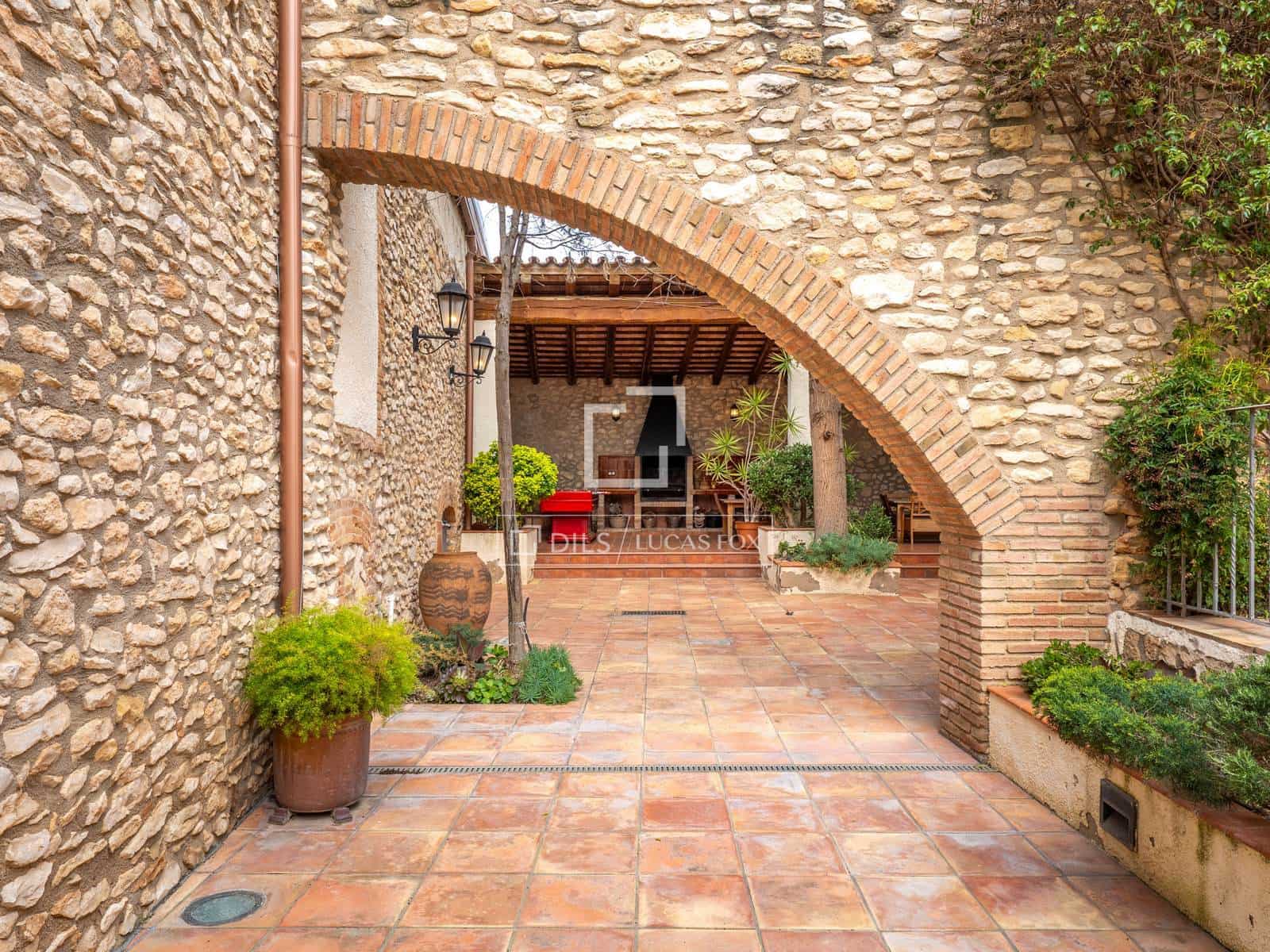 7 chambre Villa/Maison à vendre à El Catllar avec piscine garage - 750 000 € (Ref: 9782409)