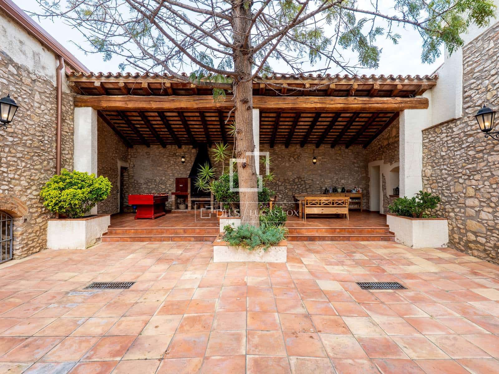 7 chambre Villa/Maison à vendre à El Catllar avec piscine garage - 750 000 € (Ref: 9782409)