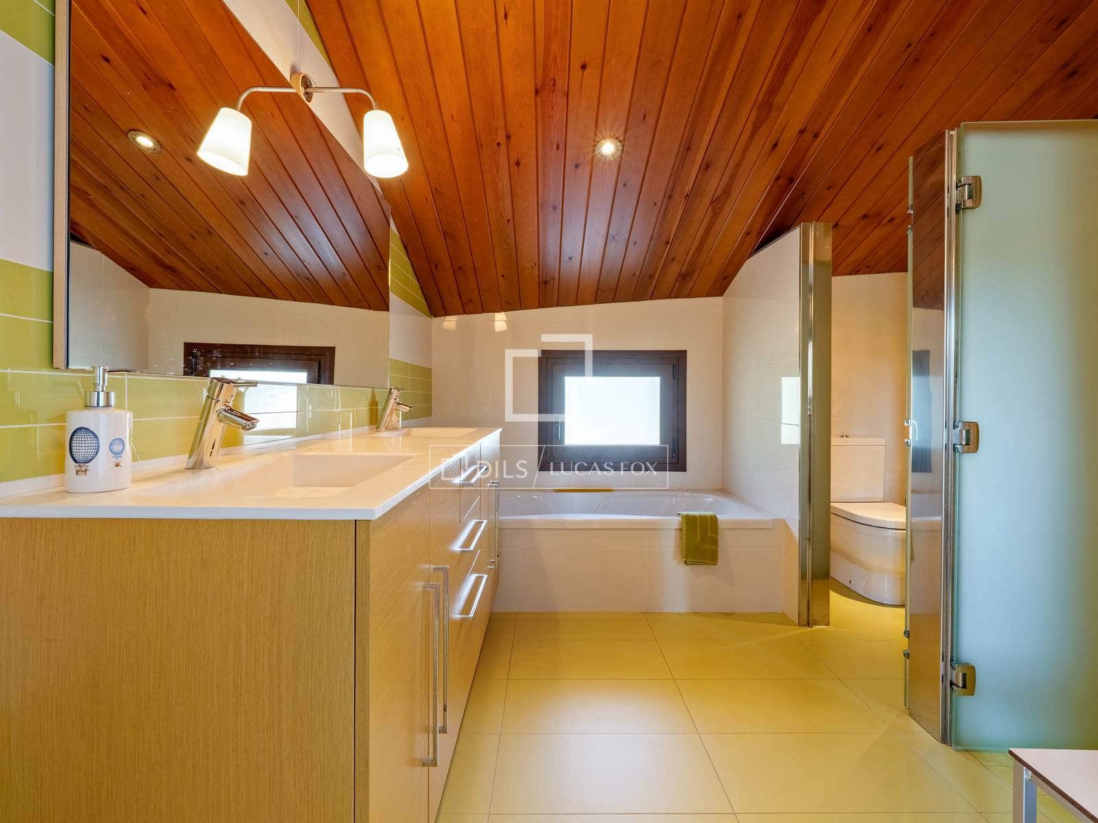 7 chambre Villa/Maison à vendre à El Catllar avec piscine garage - 750 000 € (Ref: 9782409)