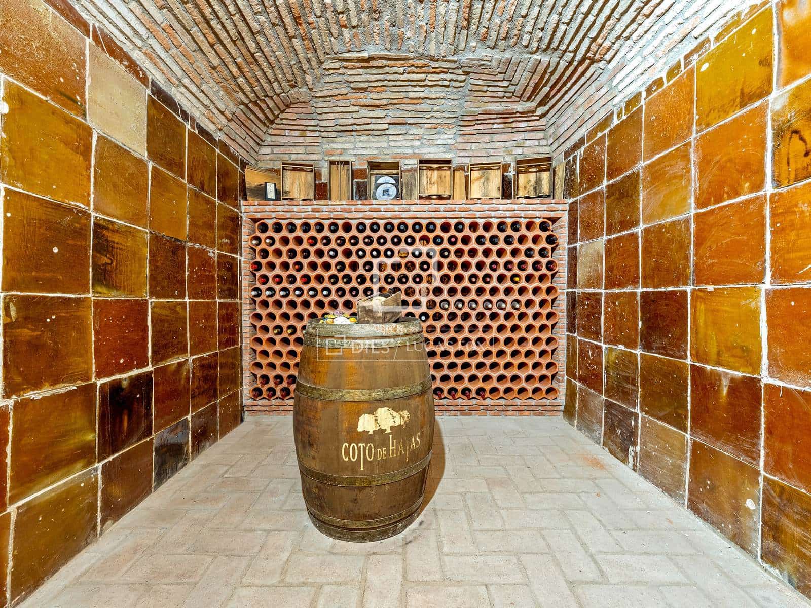 7 chambre Villa/Maison à vendre à El Catllar avec piscine garage - 750 000 € (Ref: 9782409)