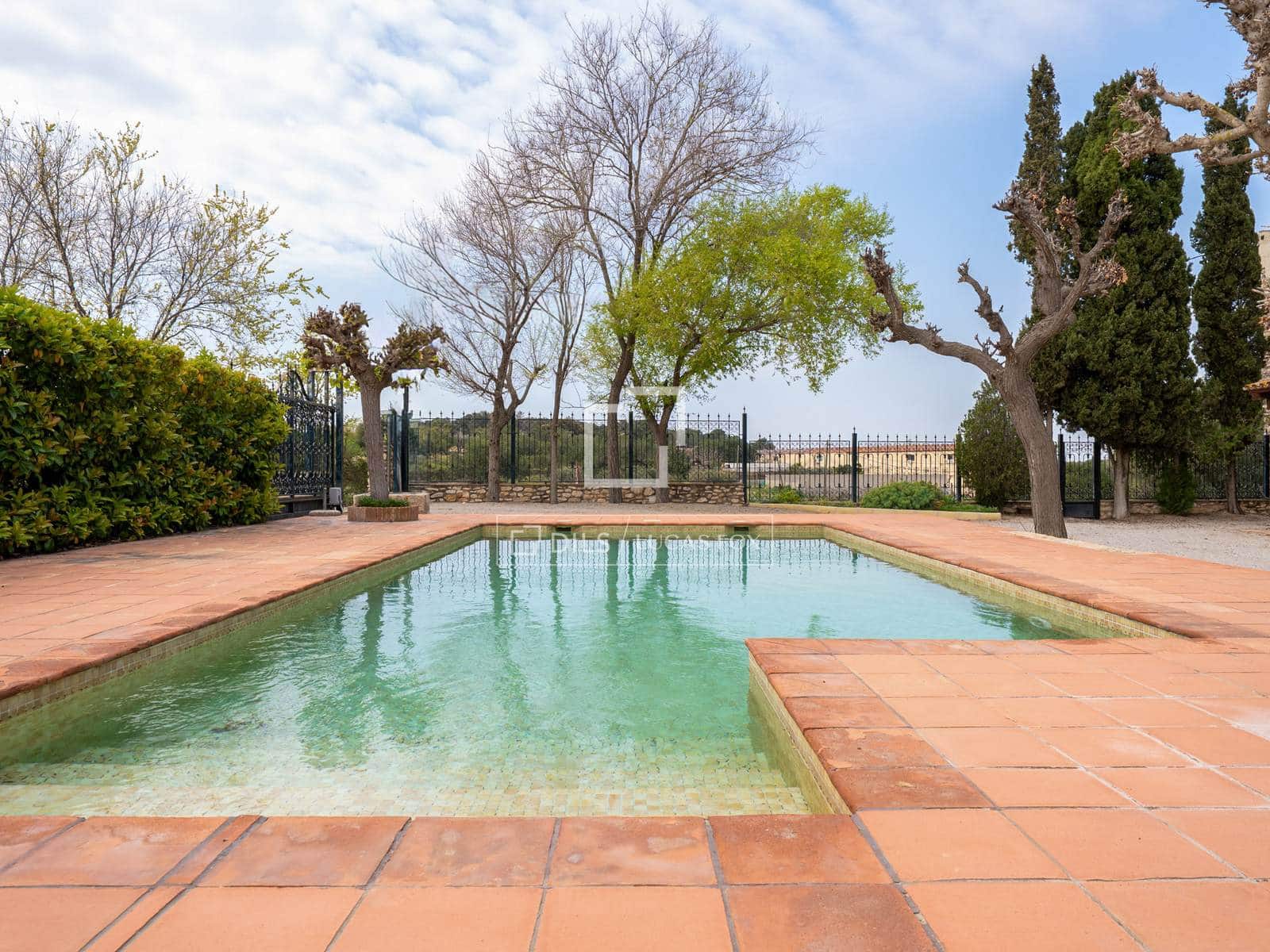 7 chambre Villa/Maison à vendre à El Catllar avec piscine garage - 750 000 € (Ref: 9782409)