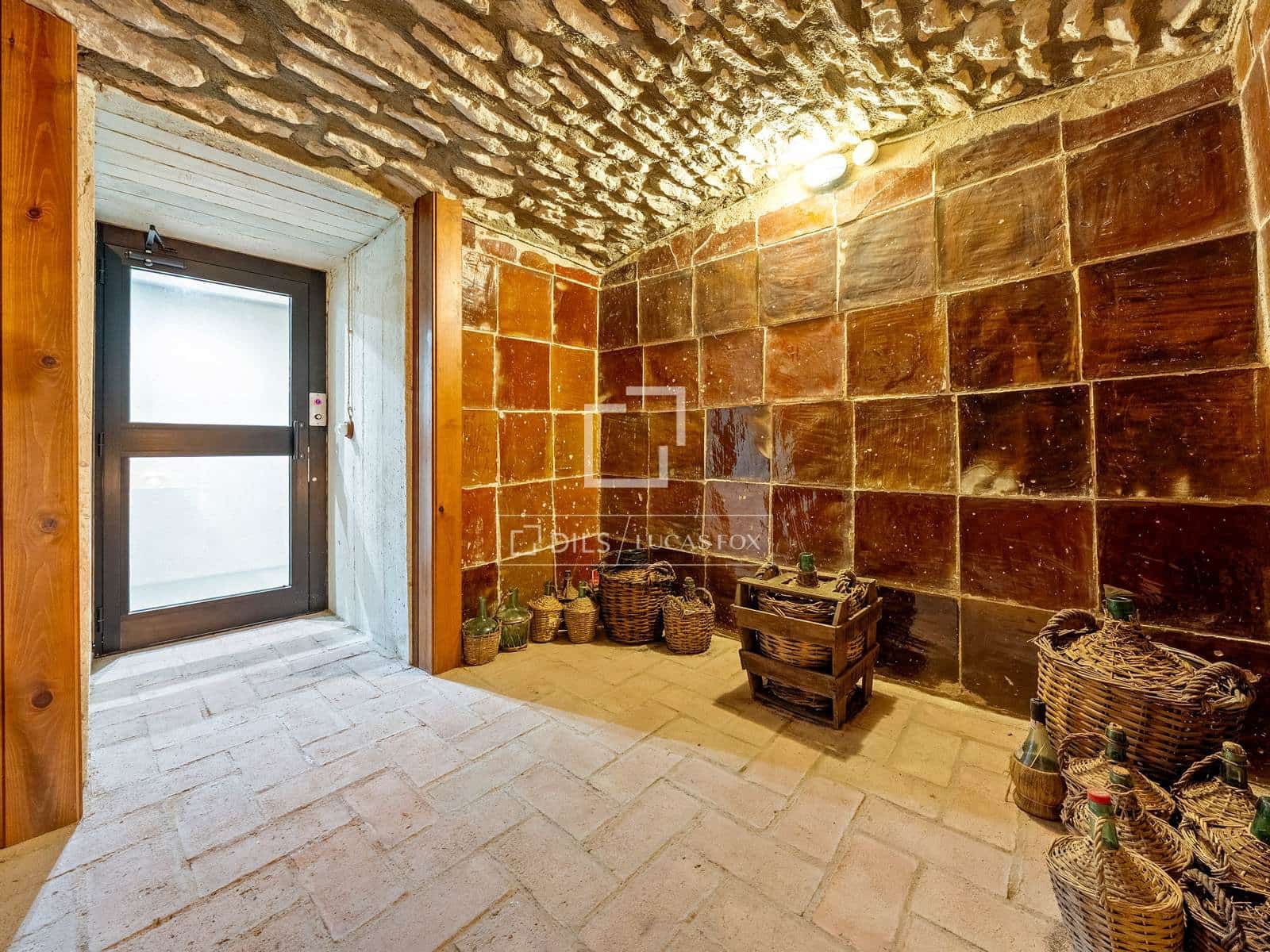 7 chambre Villa/Maison à vendre à El Catllar avec piscine garage - 750 000 € (Ref: 9782409)