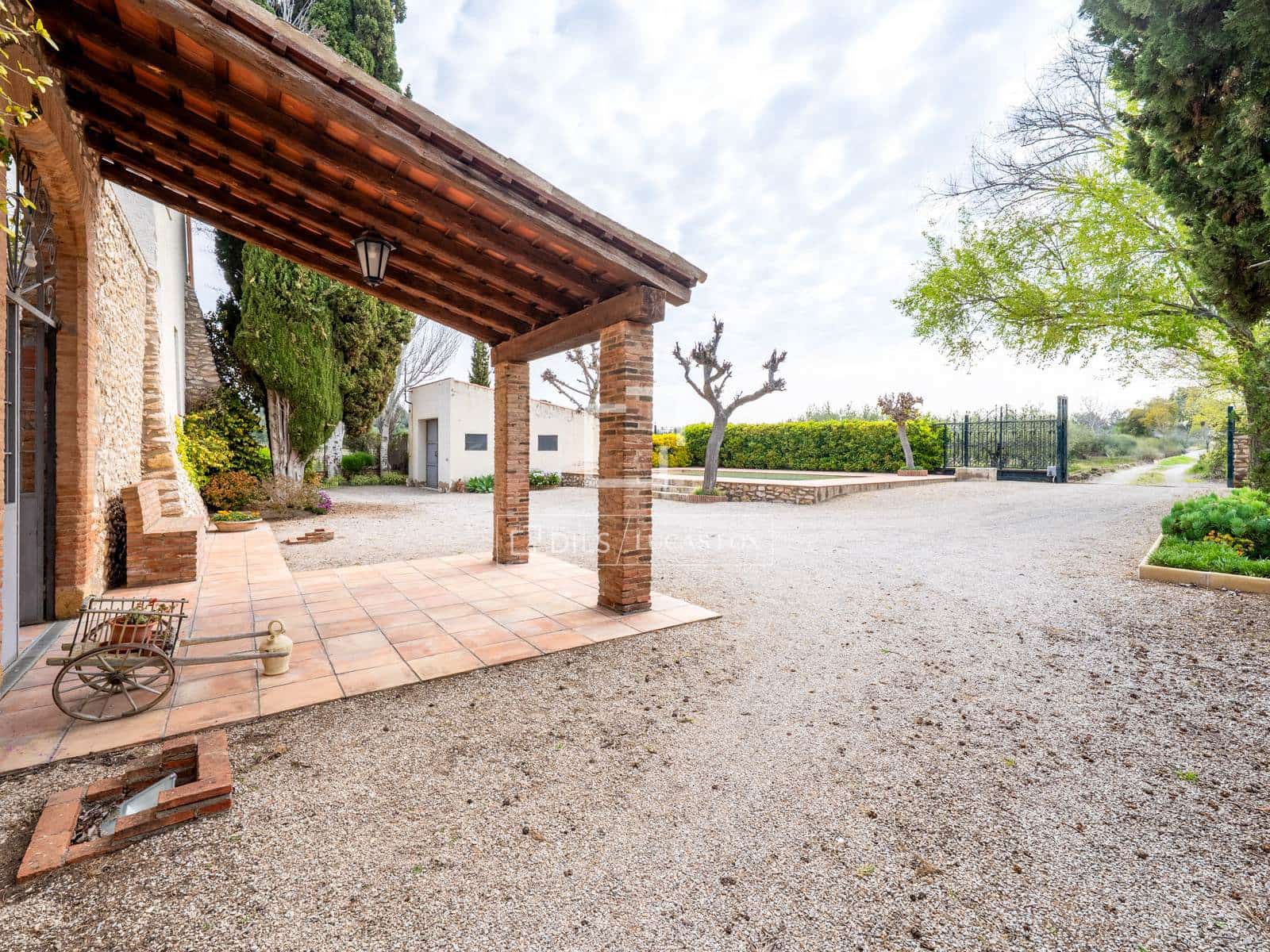 7 chambre Villa/Maison à vendre à El Catllar avec piscine garage - 750 000 € (Ref: 9782409)