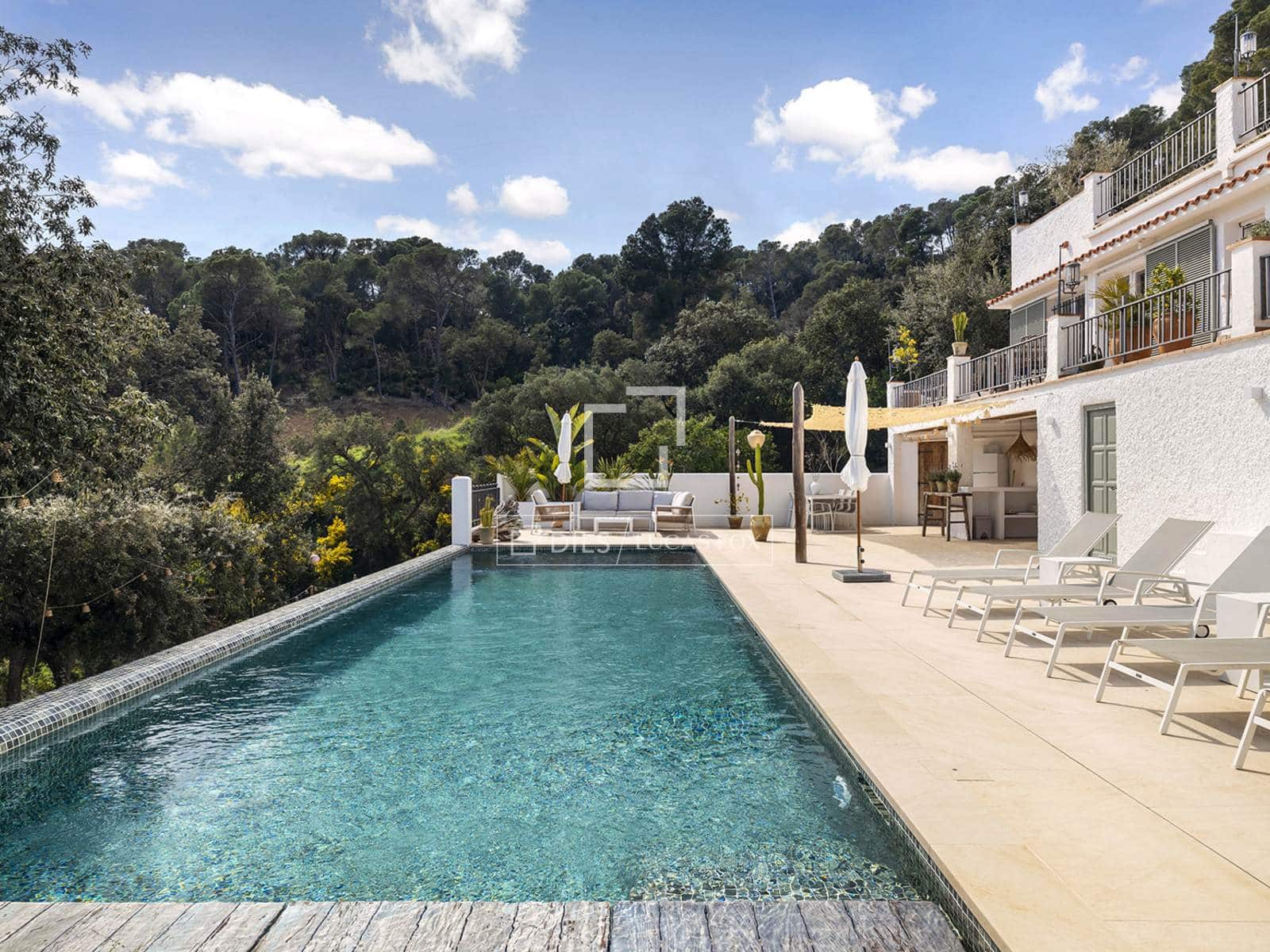 5 sypialnia Willa na sprzedaż w Vall-llobrega z basenem garażem - 1 975 000 € (Ref: 9783427)