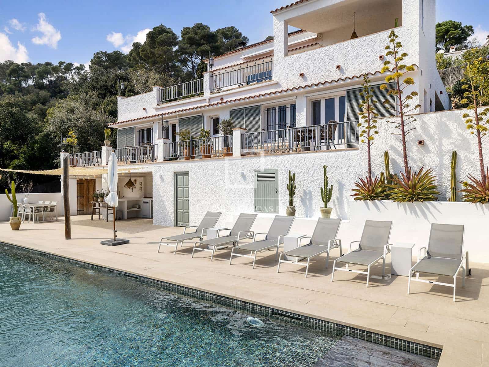 5 sypialnia Willa na sprzedaż w Vall-llobrega z basenem garażem - 1 975 000 € (Ref: 9783427)