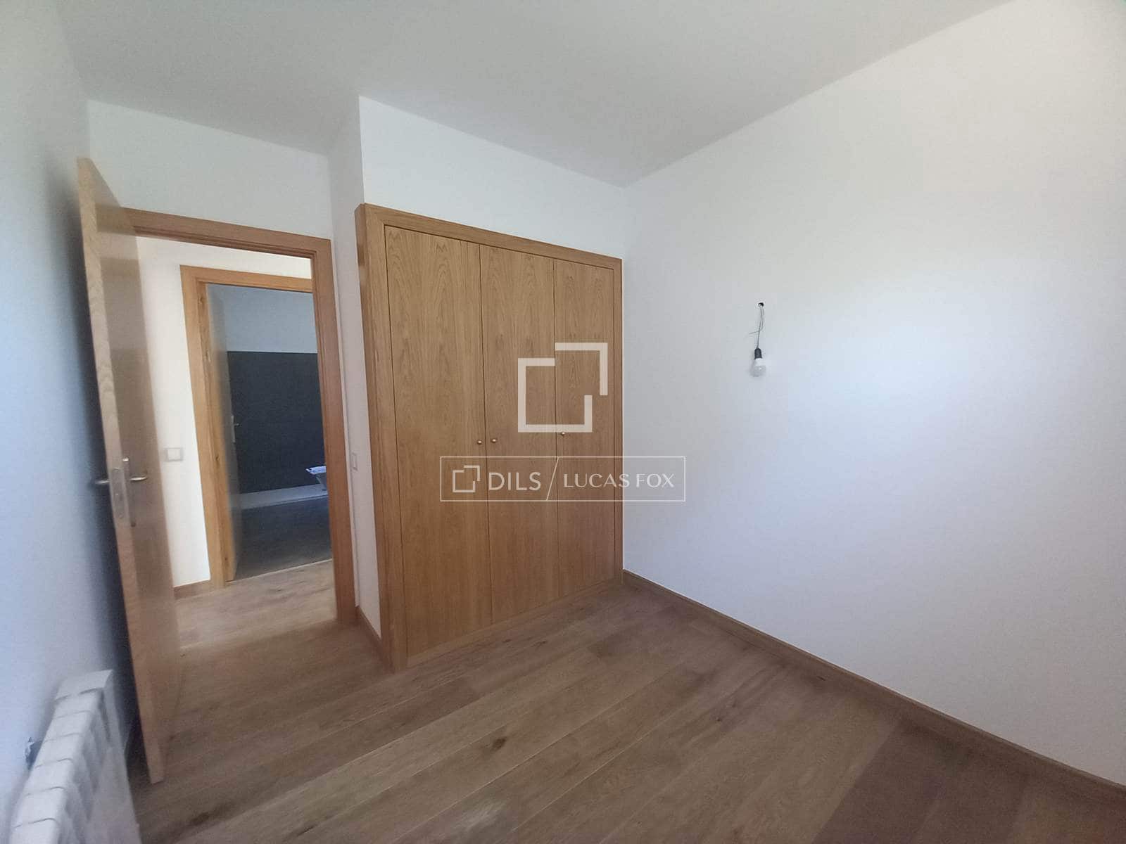 2 bedroom Apartment for sale in Alp with garage - € 390,000 (Ref: 9783428)