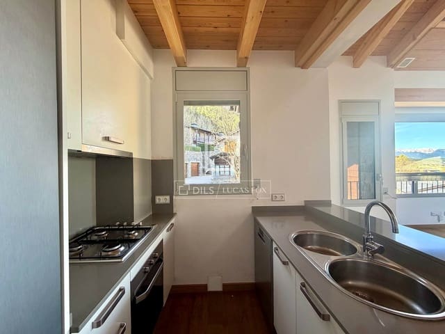 2 chambre Appartement à vendre à Alp avec garage - 390 000 € (Ref: 9783428)