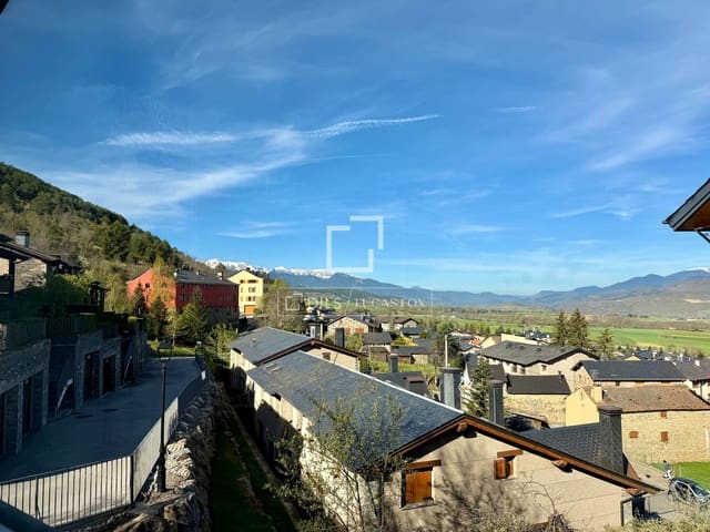 2 chambre Appartement à vendre à Alp avec garage - 390 000 € (Ref: 9783428)