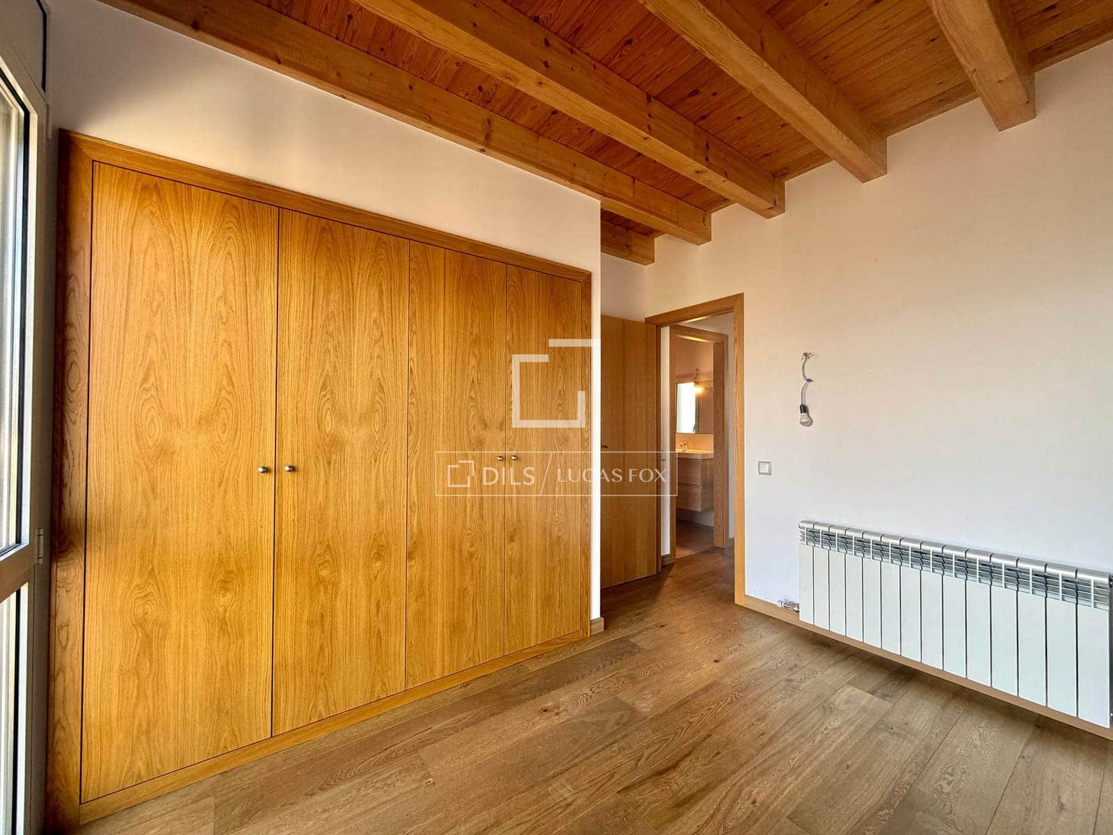 2 bedroom Apartment for sale in Alp with garage - € 390,000 (Ref: 9783428)