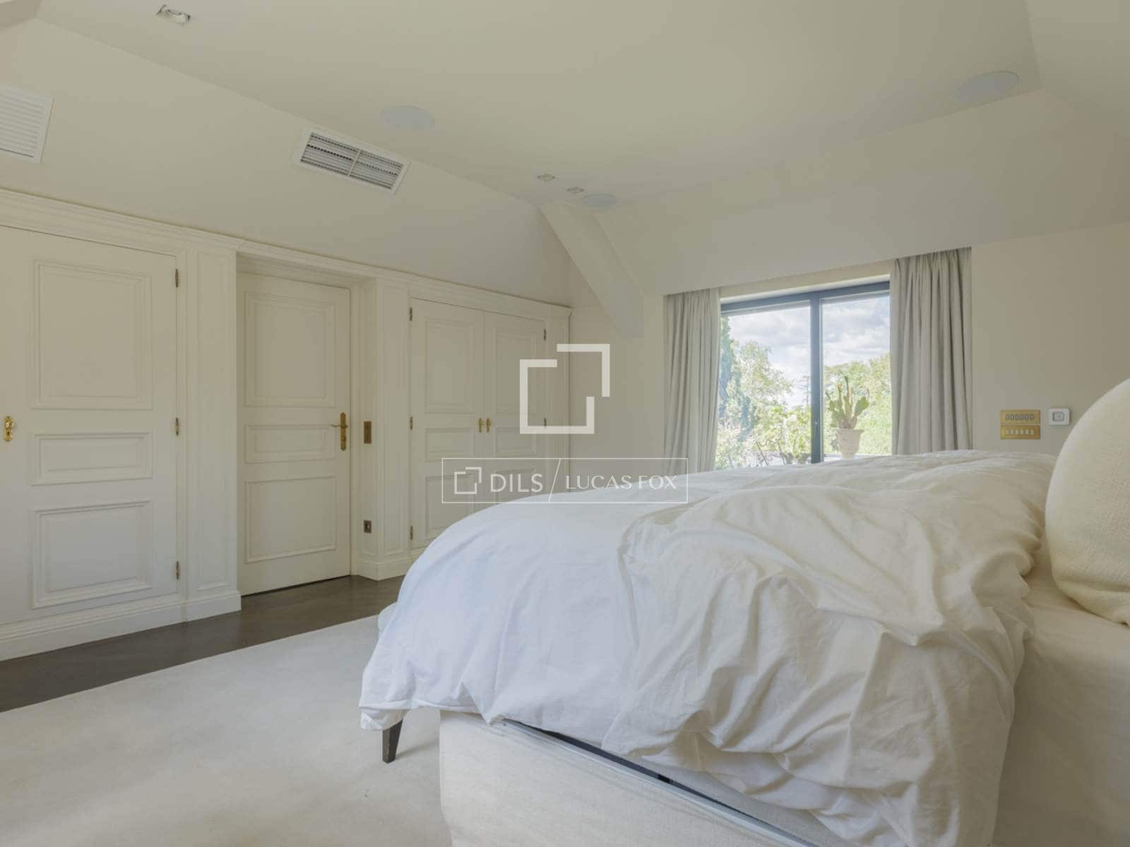 6 bedroom Villa for sale in Pozuelo de Alarcon with pool garage - € 6,950,000 (Ref: 9783458)