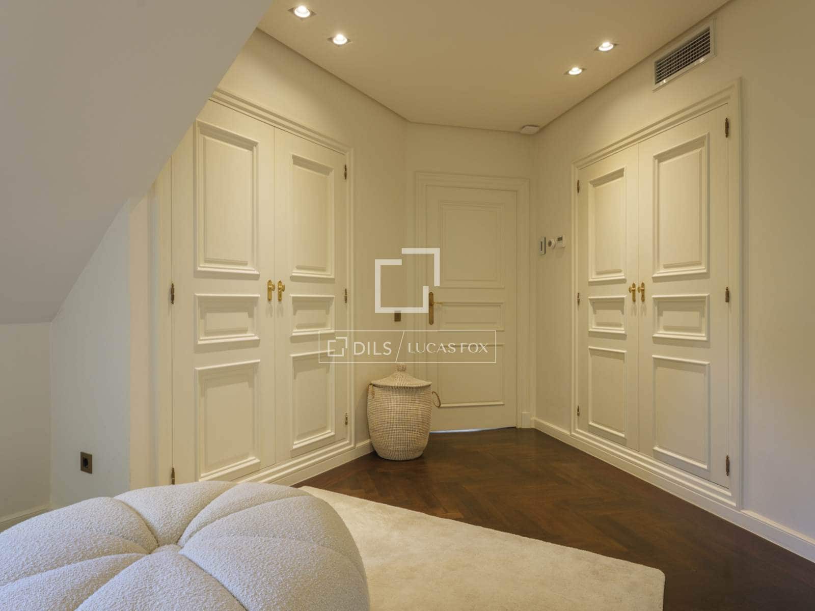 6 bedroom Villa for sale in Pozuelo de Alarcon with pool garage - € 6,950,000 (Ref: 9783458)