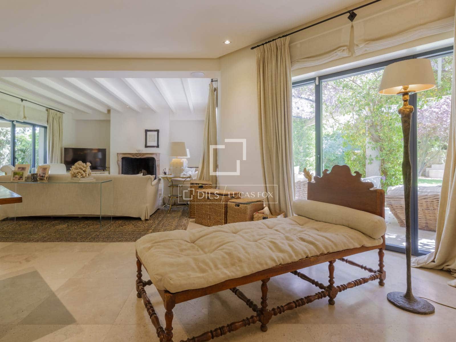 6 bedroom Villa for sale in Pozuelo de Alarcon with pool garage - € 6,950,000 (Ref: 9783458)