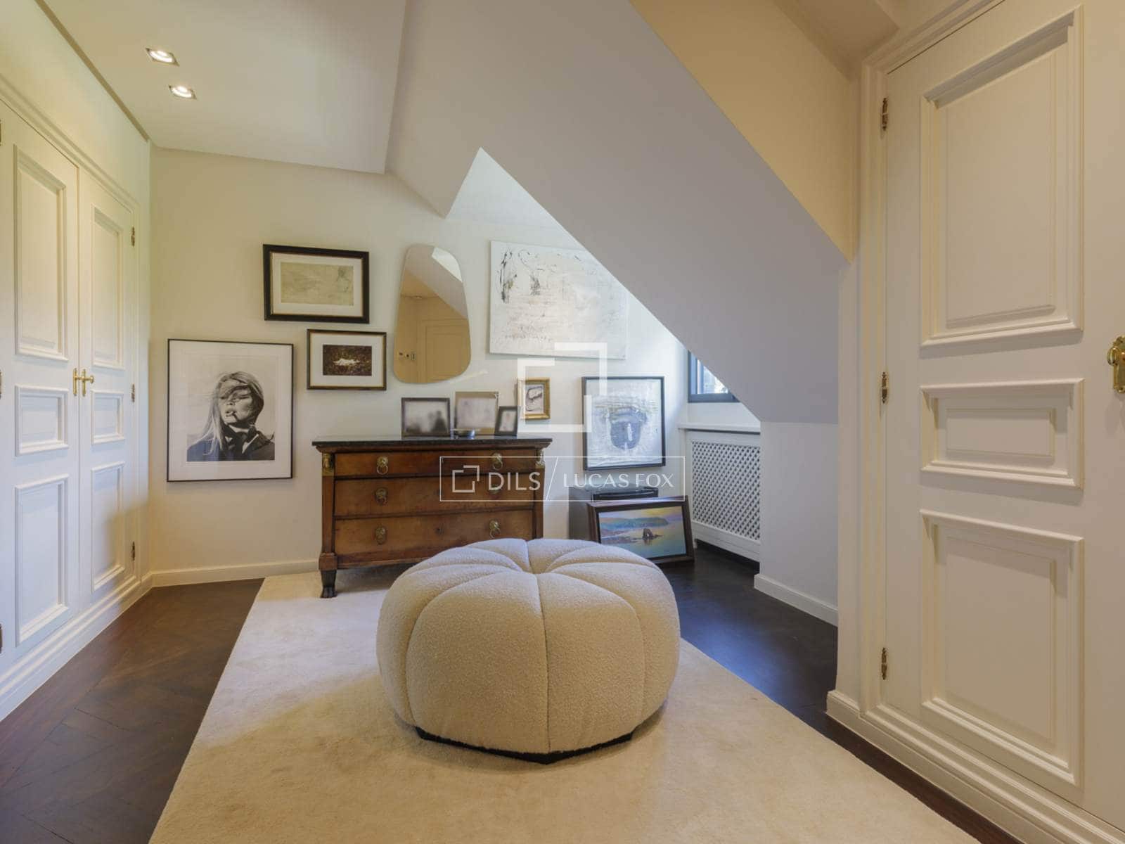 6 bedroom Villa for sale in Pozuelo de Alarcon with pool garage - € 6,950,000 (Ref: 9783458)