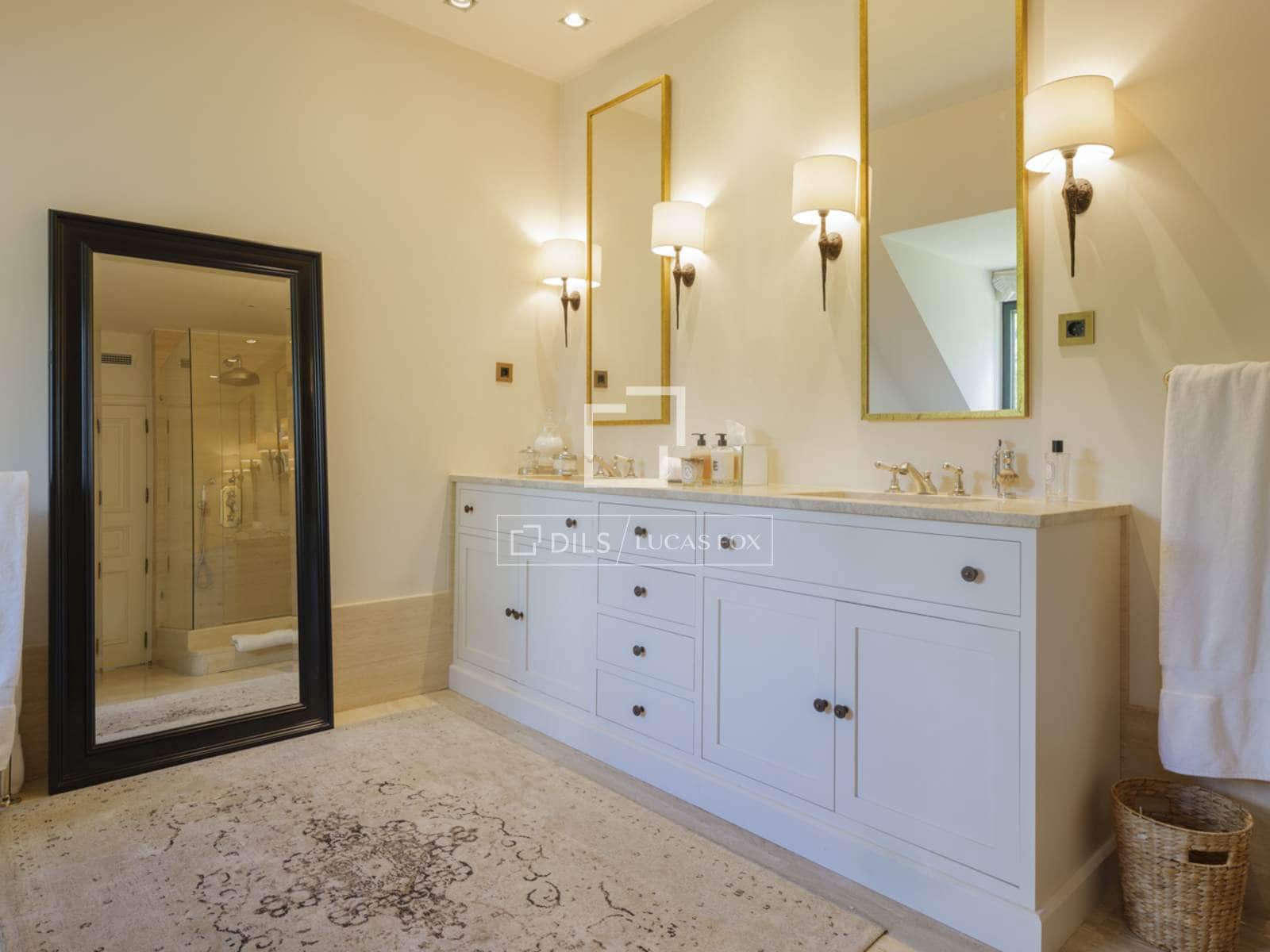 6 bedroom Villa for sale in Pozuelo de Alarcon with pool garage - € 6,950,000 (Ref: 9783458)