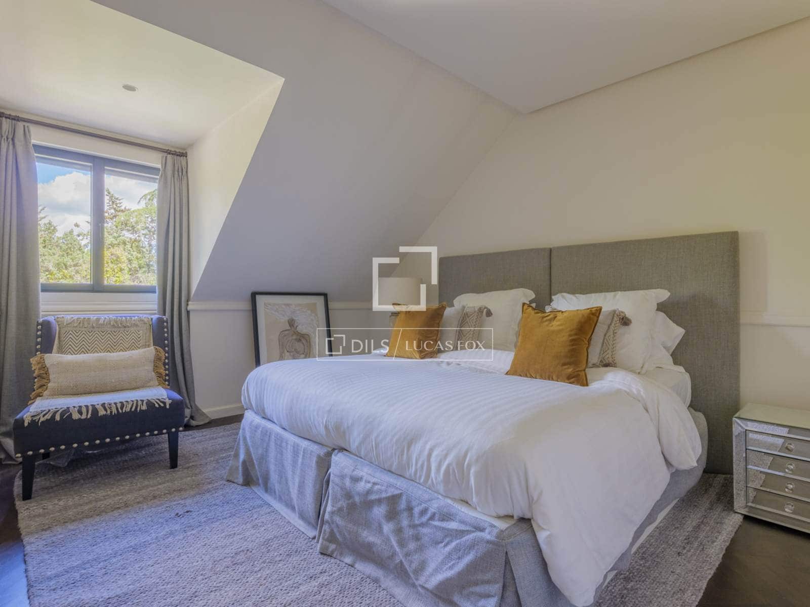 6 bedroom Villa for sale in Pozuelo de Alarcon with pool garage - € 6,950,000 (Ref: 9783458)