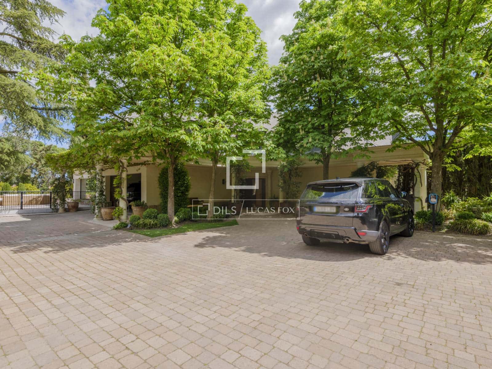 6 bedroom Villa for sale in Pozuelo de Alarcon with pool garage - € 6,950,000 (Ref: 9783458)