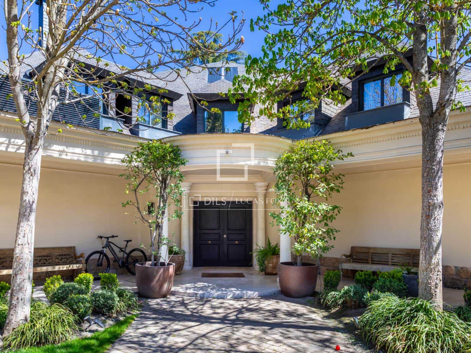 6 bedroom Villa for sale in Pozuelo de Alarcon with pool garage - € 6,950,000 (Ref: 9783458)