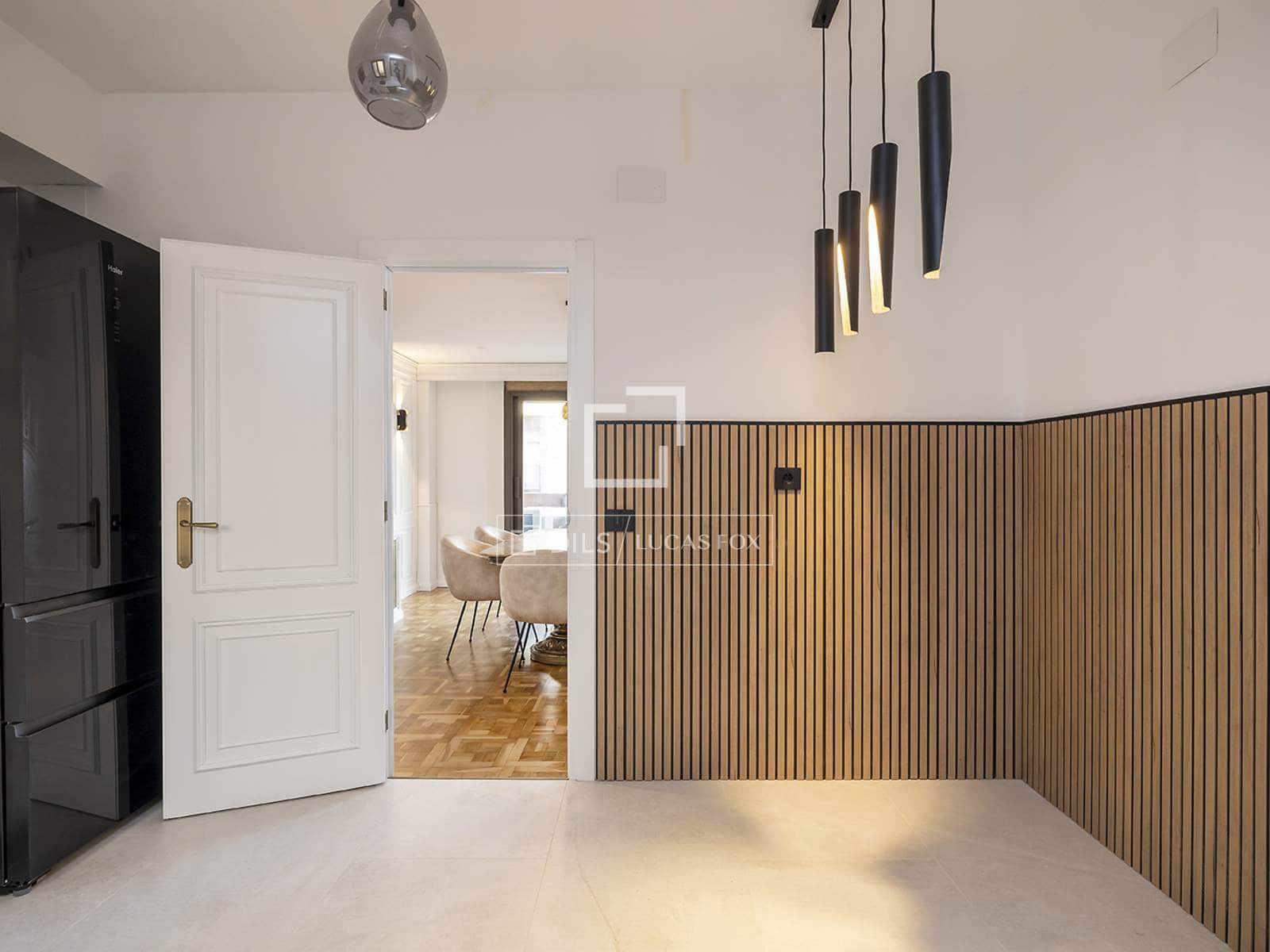 4 soveværelse Lejlighed til leje i Barcelona by med garage - € 4.600 (Ref: 9787548)