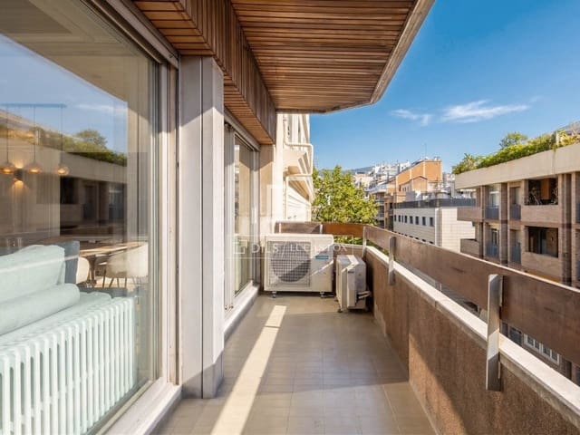 4 Zimmer Apartment zu vermieten in Barcelona Stadt mit Garage - 4.600 € (Ref: 9787548)