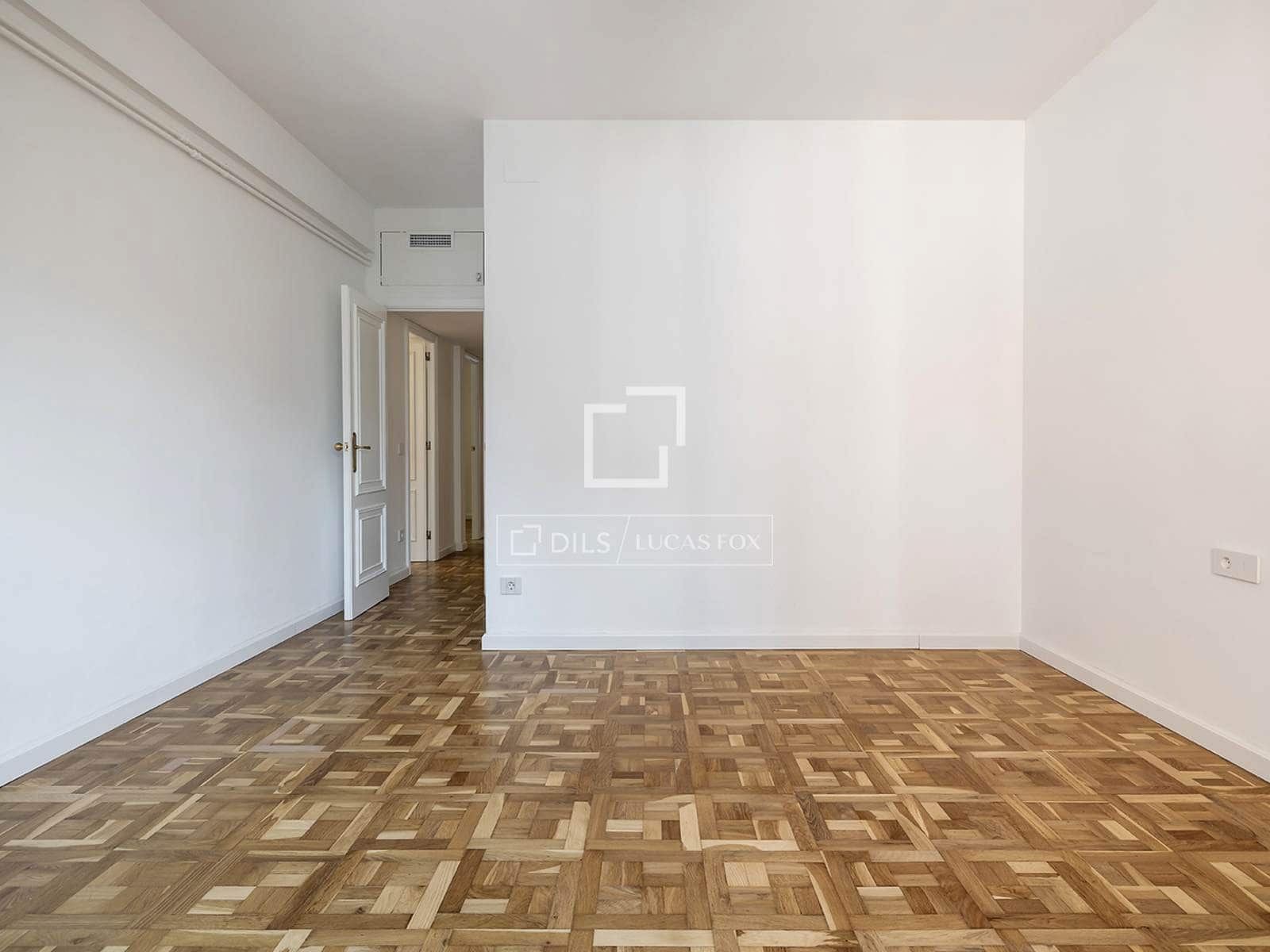 4 soveværelse Lejlighed til leje i Barcelona by med garage - € 4.600 (Ref: 9787548)