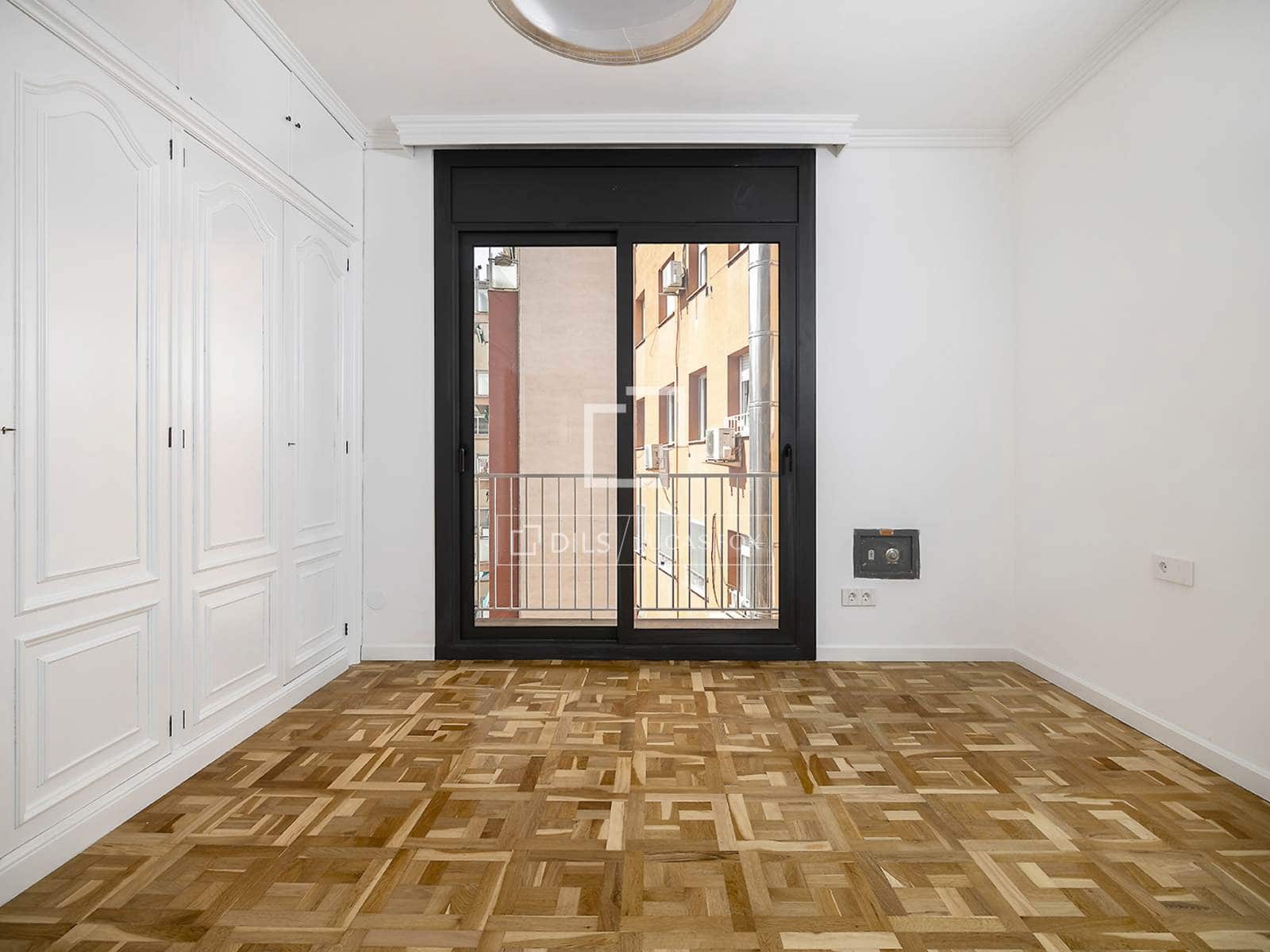 4 soveværelse Lejlighed til leje i Barcelona by med garage - € 4.600 (Ref: 9787548)