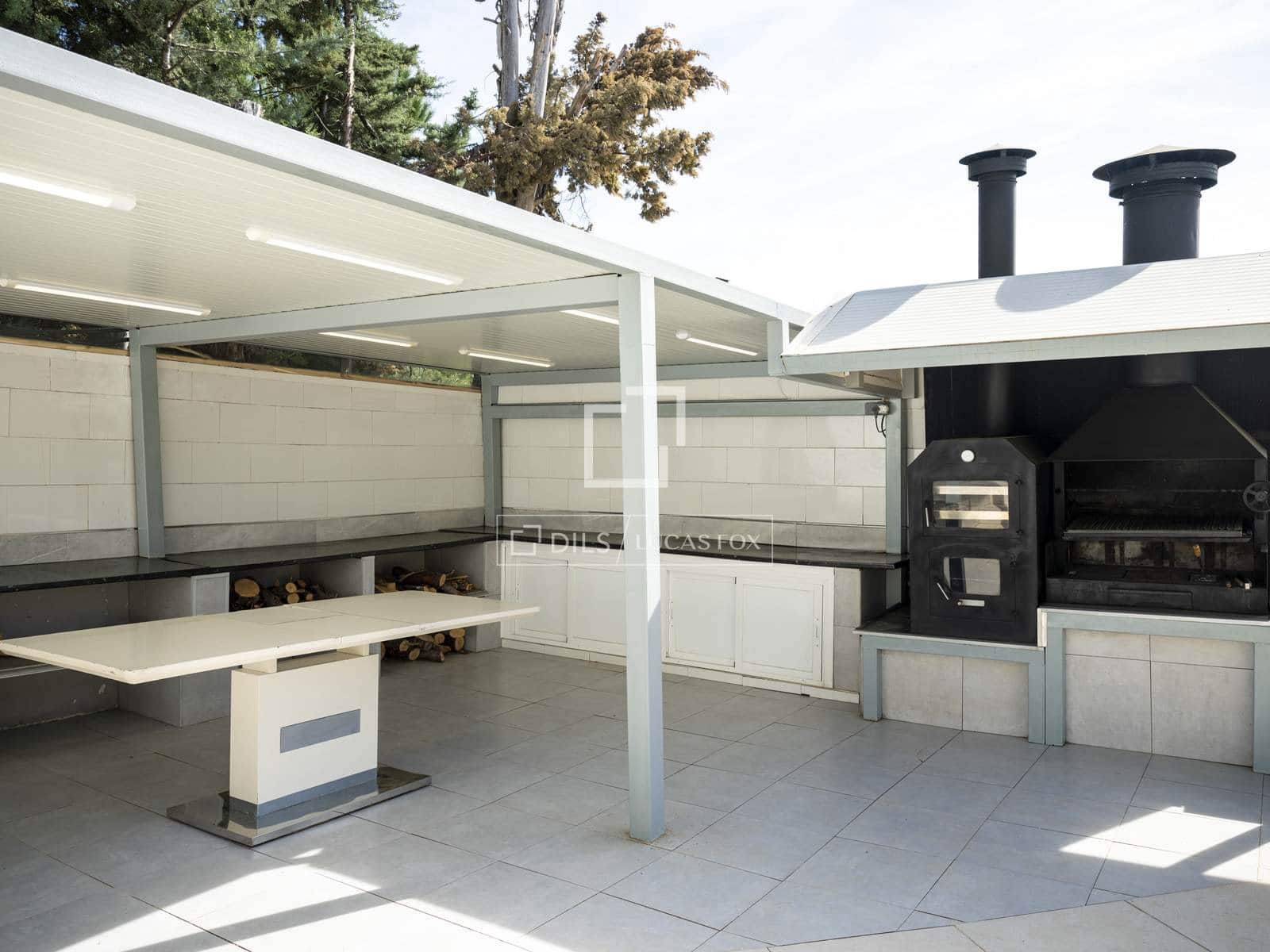 9 makuuhuone Huvila vuokrattavana paikassa Madrid kaupunki mukana uima-altaan 
autotalli - 9 200 € (Ref: 9787549)