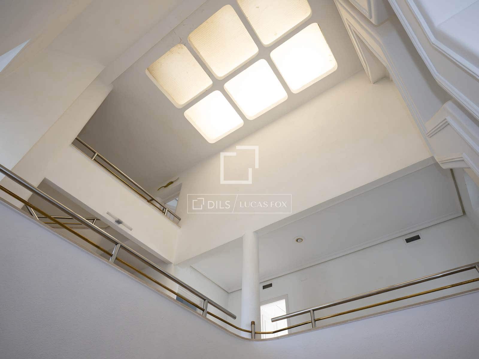 9 makuuhuone Huvila vuokrattavana paikassa Madrid kaupunki mukana uima-altaan 
autotalli - 9 200 € (Ref: 9787549)