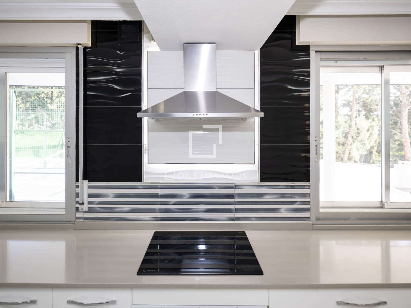 9 makuuhuone Huvila vuokrattavana paikassa Madrid kaupunki mukana uima-altaan 
autotalli - 9 200 € (Ref: 9787549)