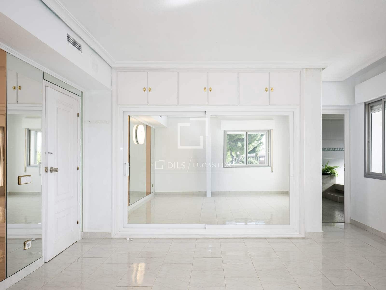 9 makuuhuone Huvila vuokrattavana paikassa Madrid kaupunki mukana uima-altaan 
autotalli - 9 200 € (Ref: 9787549)