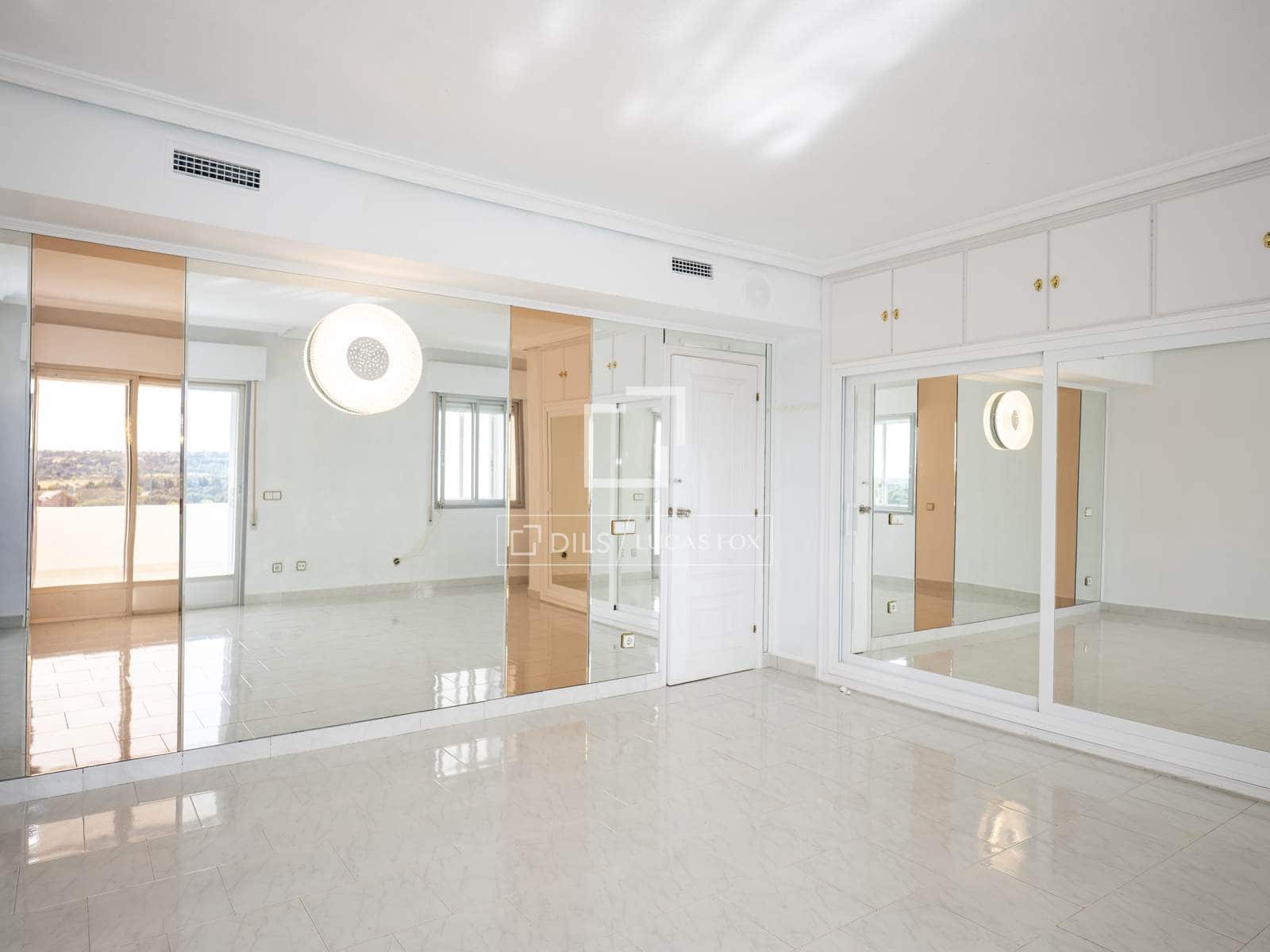 9 makuuhuone Huvila vuokrattavana paikassa Madrid kaupunki mukana uima-altaan 
autotalli - 9 200 € (Ref: 9787549)