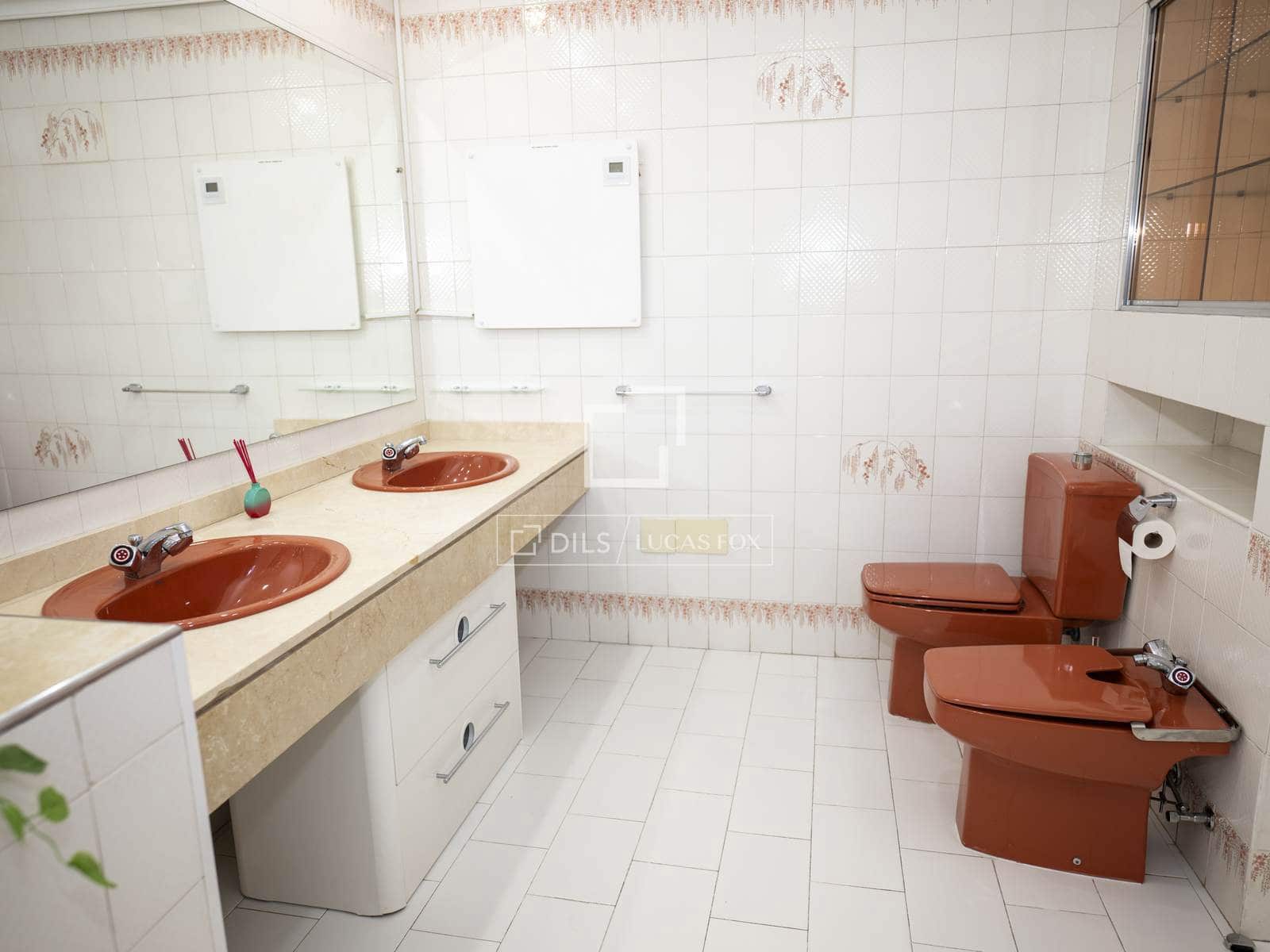 9 makuuhuone Huvila vuokrattavana paikassa Madrid kaupunki mukana uima-altaan 
autotalli - 9 200 € (Ref: 9787549)