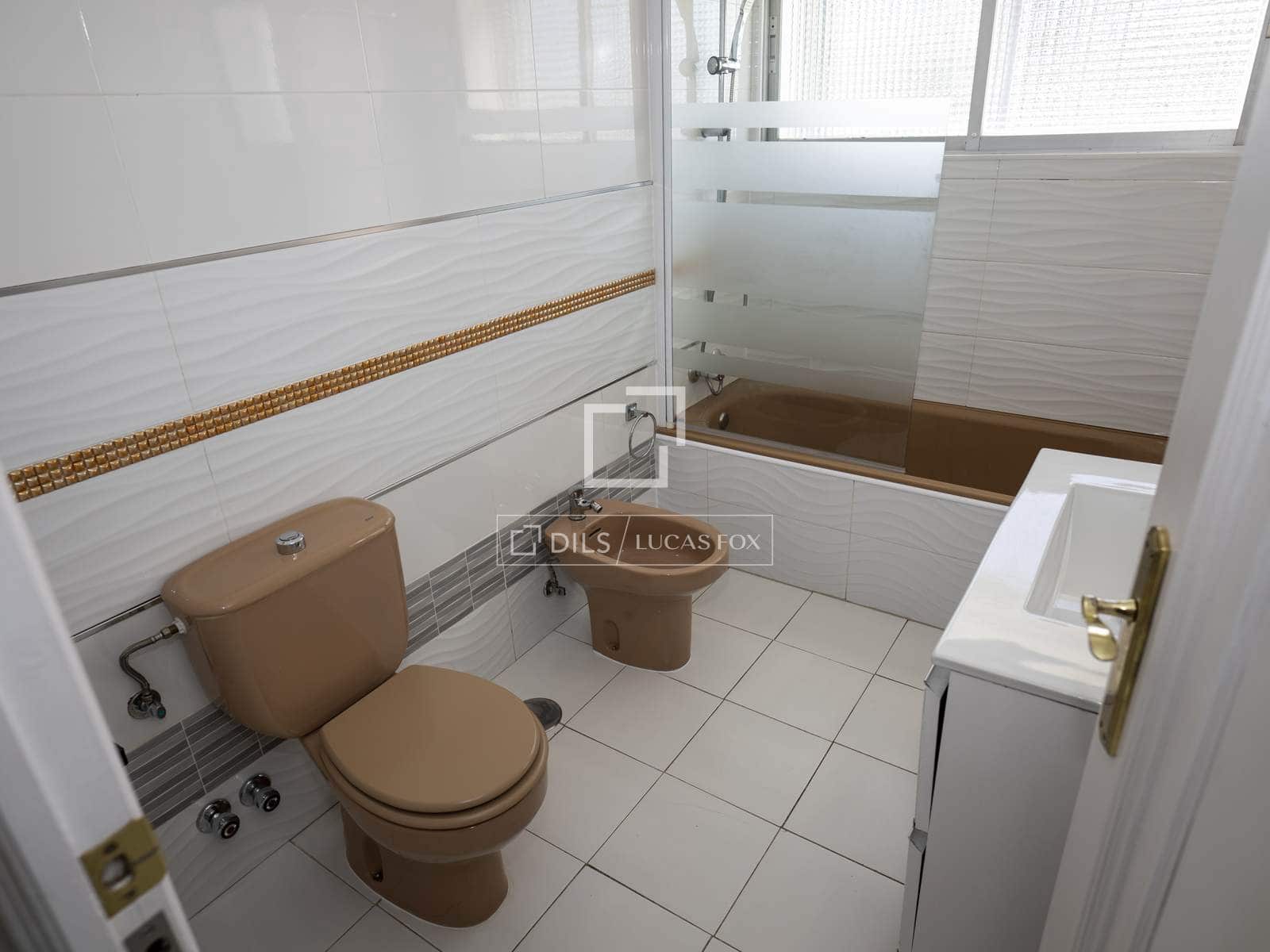 9 makuuhuone Huvila vuokrattavana paikassa Madrid kaupunki mukana uima-altaan 
autotalli - 9 200 € (Ref: 9787549)