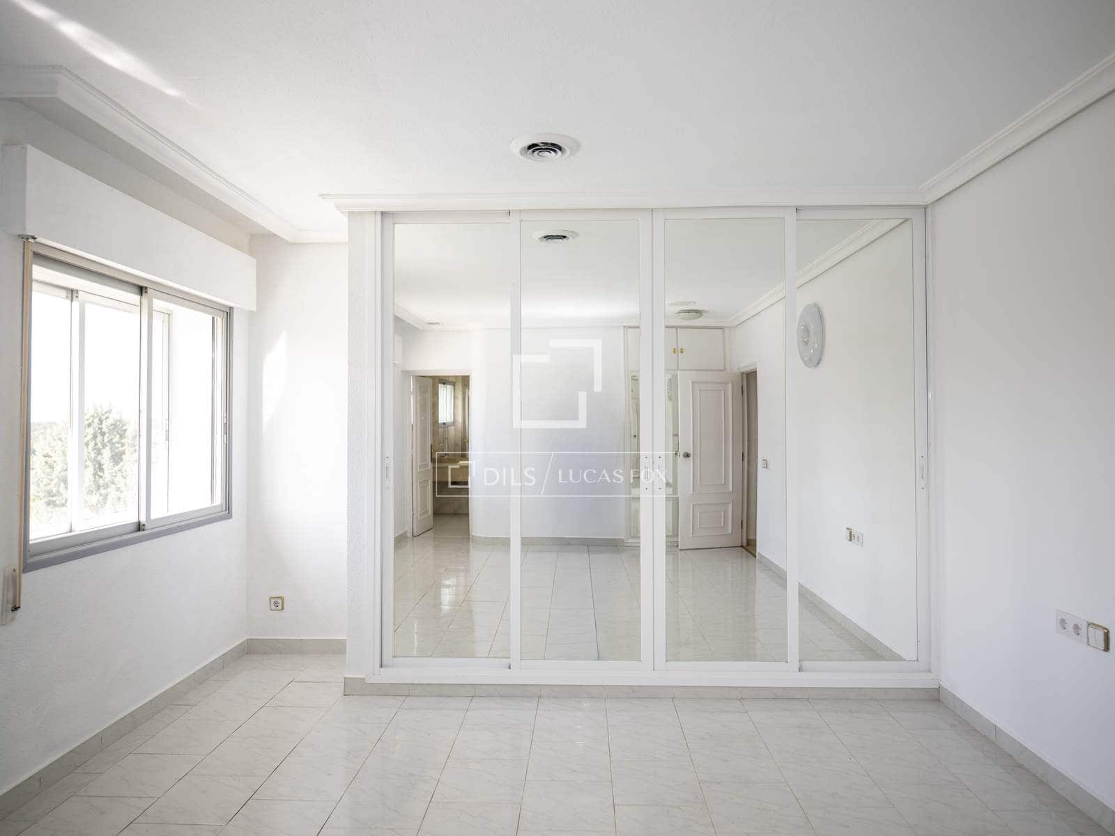 9 makuuhuone Huvila vuokrattavana paikassa Madrid kaupunki mukana uima-altaan 
autotalli - 9 200 € (Ref: 9787549)