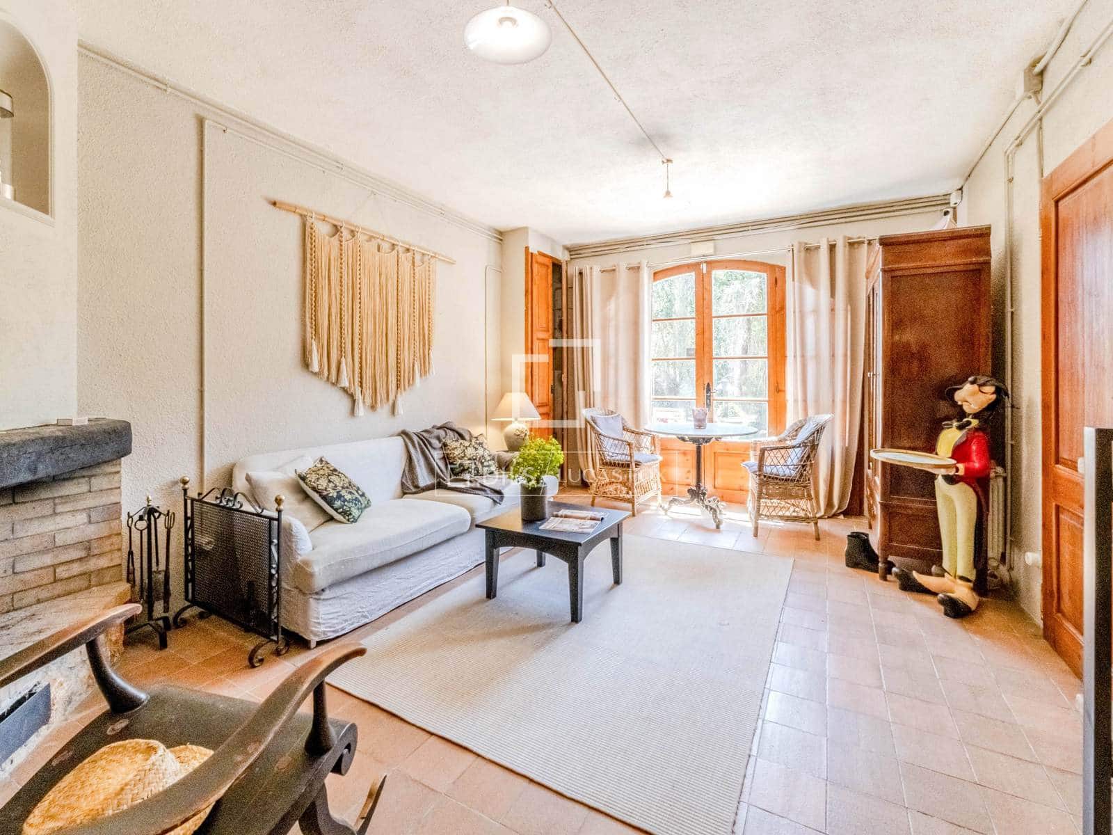 8 chambre Finca/Maison de Campagne à vendre à Castellvi de la Marca avec piscine garage - 995 000 € (Ref: 9787550)