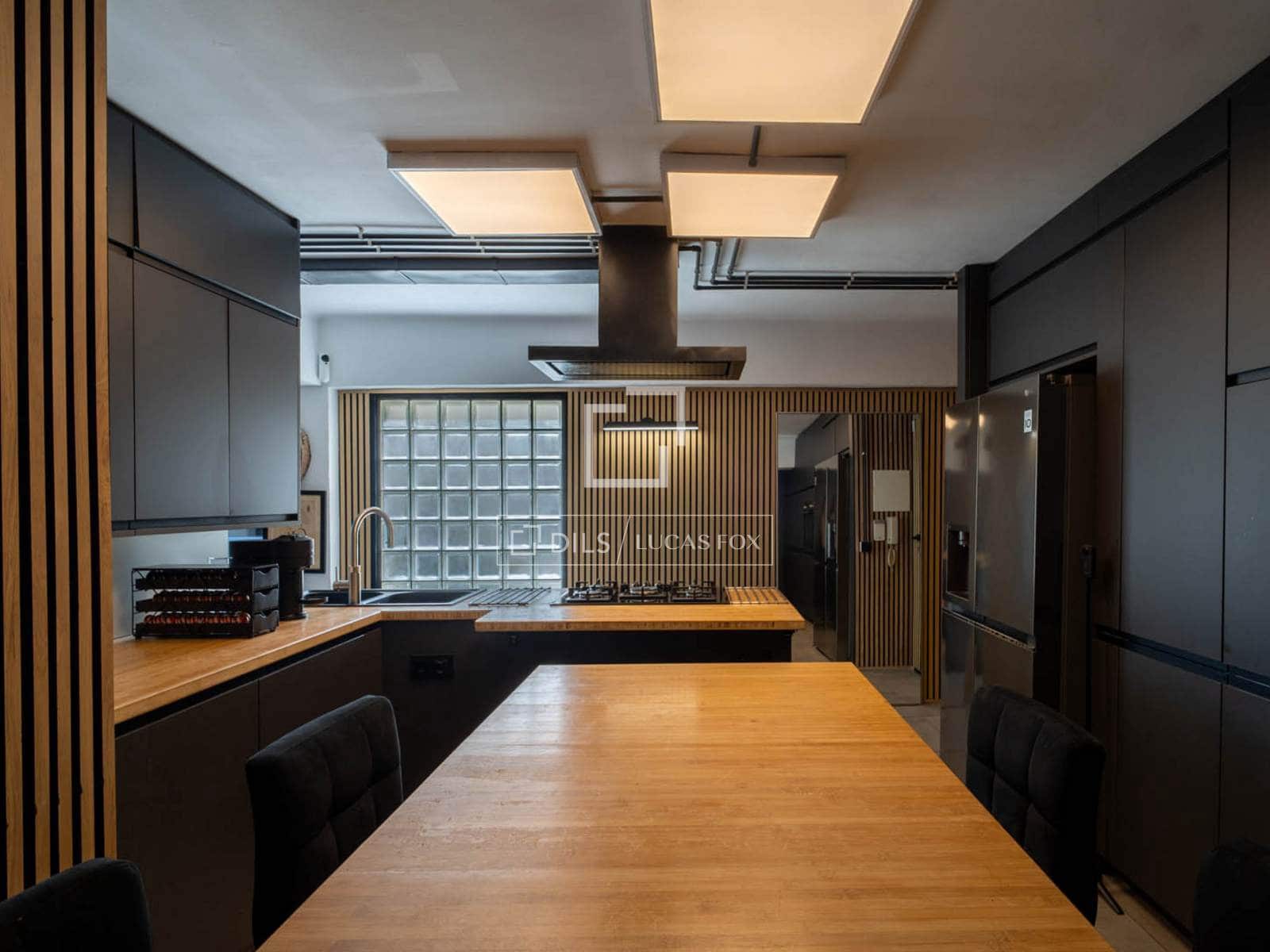 2 bedroom Apartment for sale in Palma de Mallorca with pool - € 560,000 (Ref: 9787661)