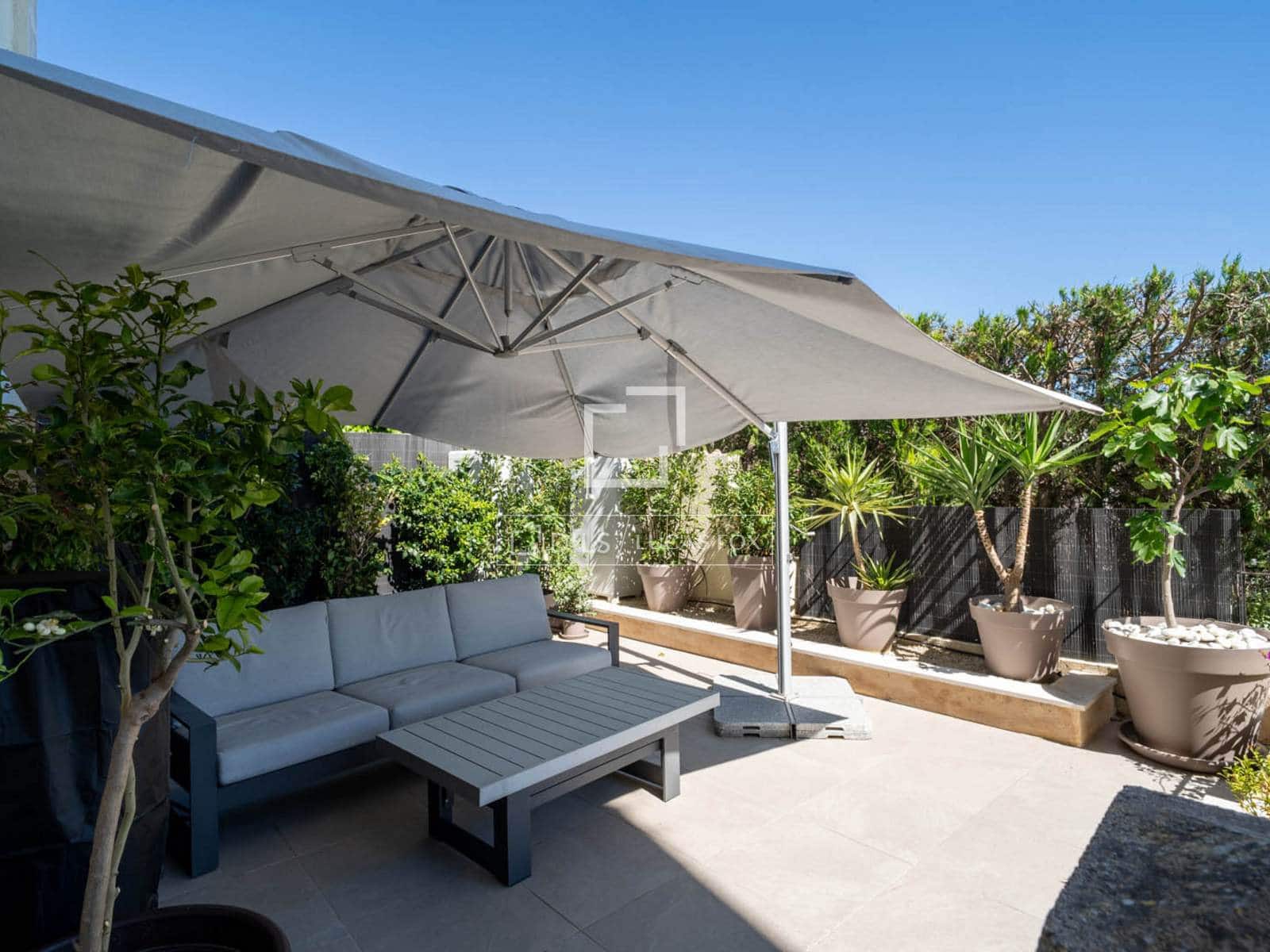 2 bedroom Apartment for sale in Palma de Mallorca with pool - € 560,000 (Ref: 9787661)