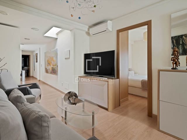 2 soverom Kommersiell til salgs i Marbella - € 1 200 000 (Ref: 9787864)