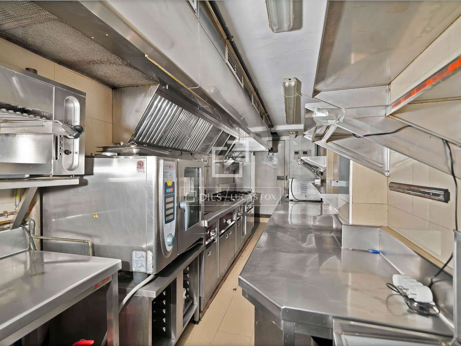 2 soverom Kommersiell til salgs i Marbella - € 1 200 000 (Ref: 9787864)