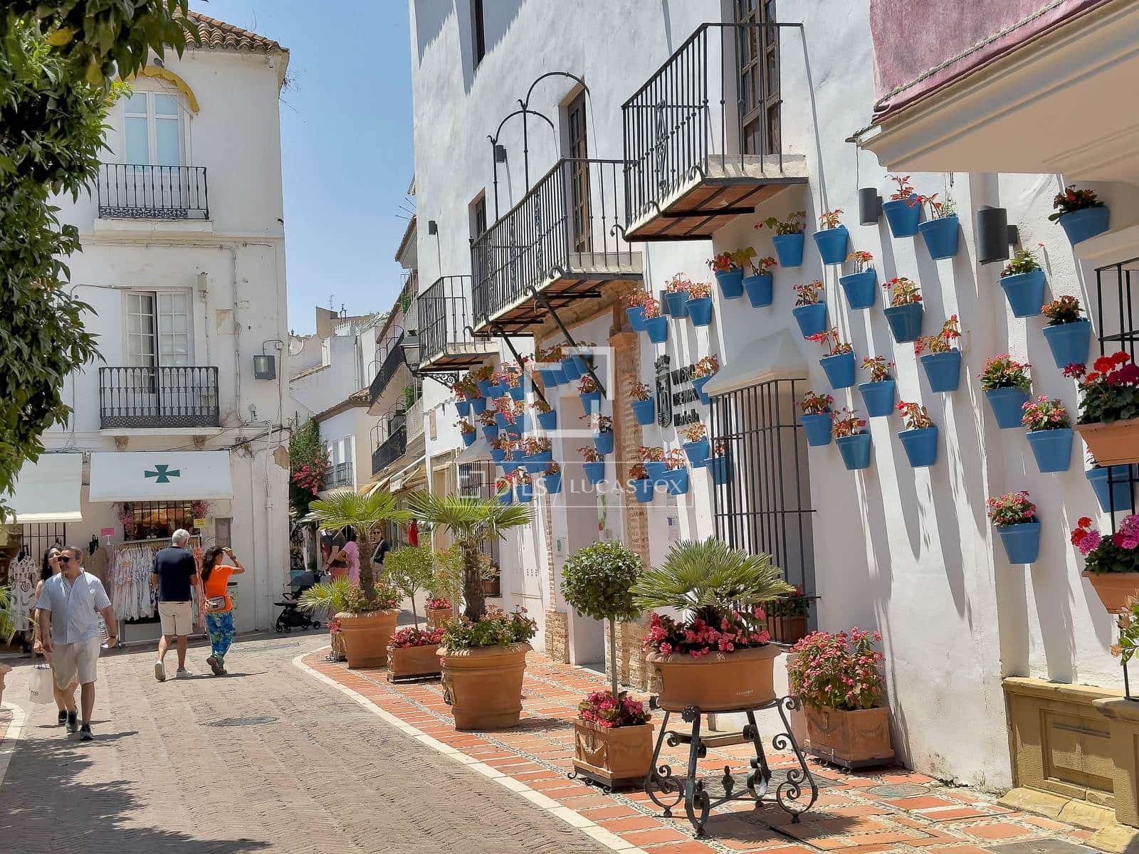 2 soverom Kommersiell til salgs i Marbella - € 1 200 000 (Ref: 9787864)