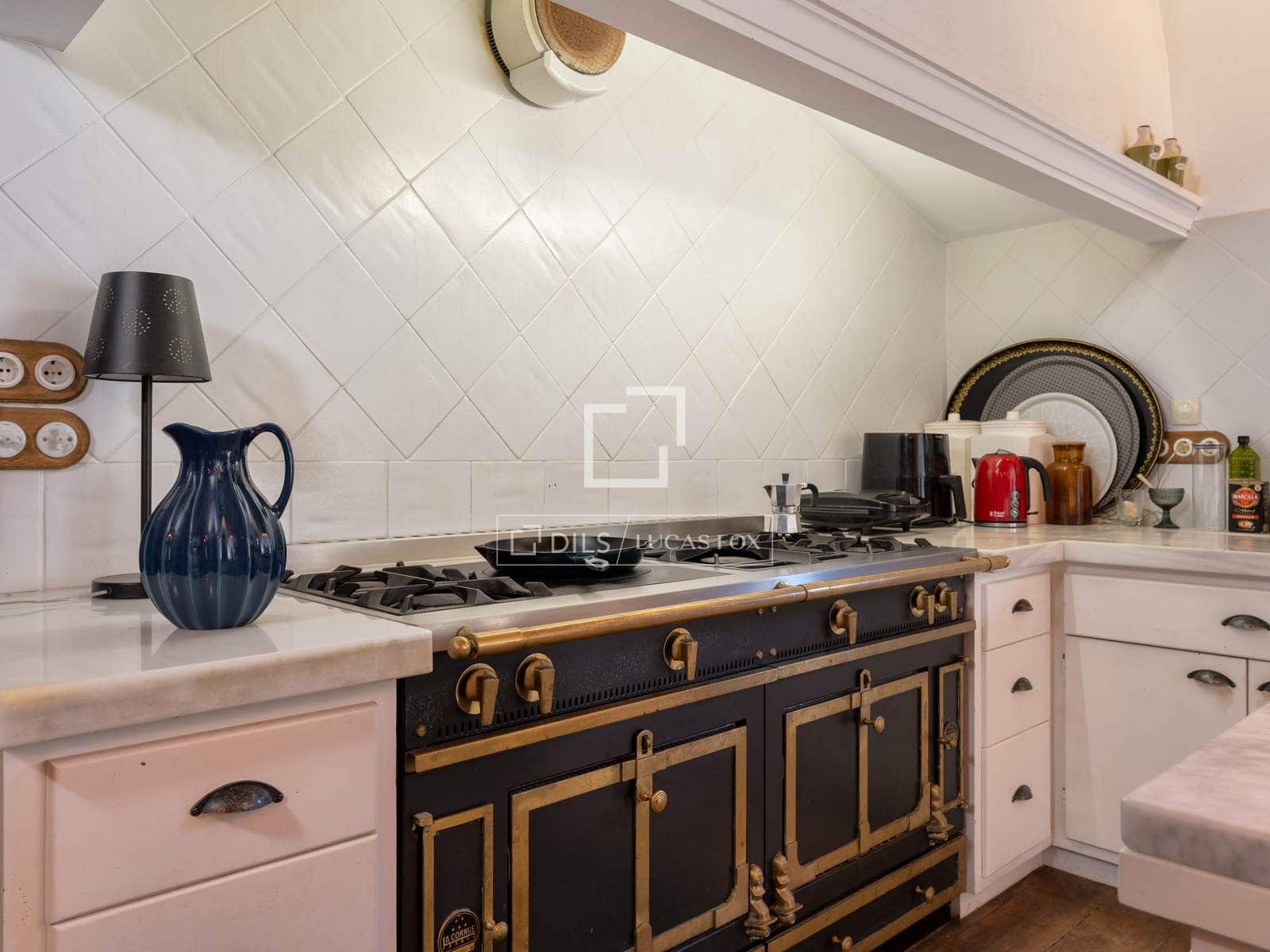 6 bedroom Finca/Country House for sale in Sant Marti de Llemena with pool - € 1,845,000 (Ref: 9788069)